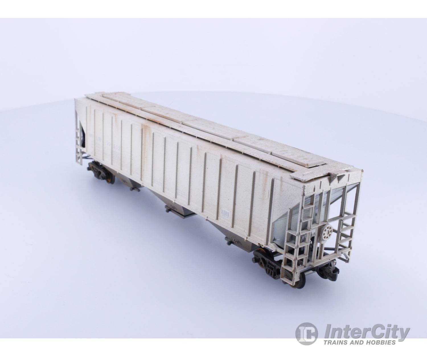 Front Range Products HO 3 Bay Hopper MILW Weathered Milwaukee Road (MILW) 97802 Freight Cars