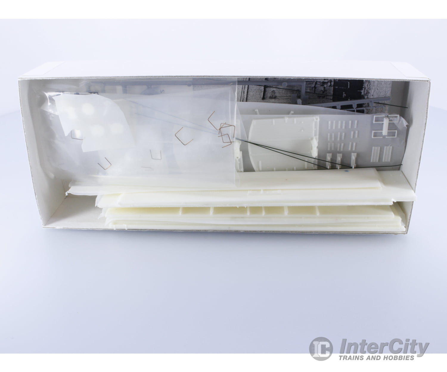 HO 40’ Wood Milk Car Resin Kit 6730 Freight Cars