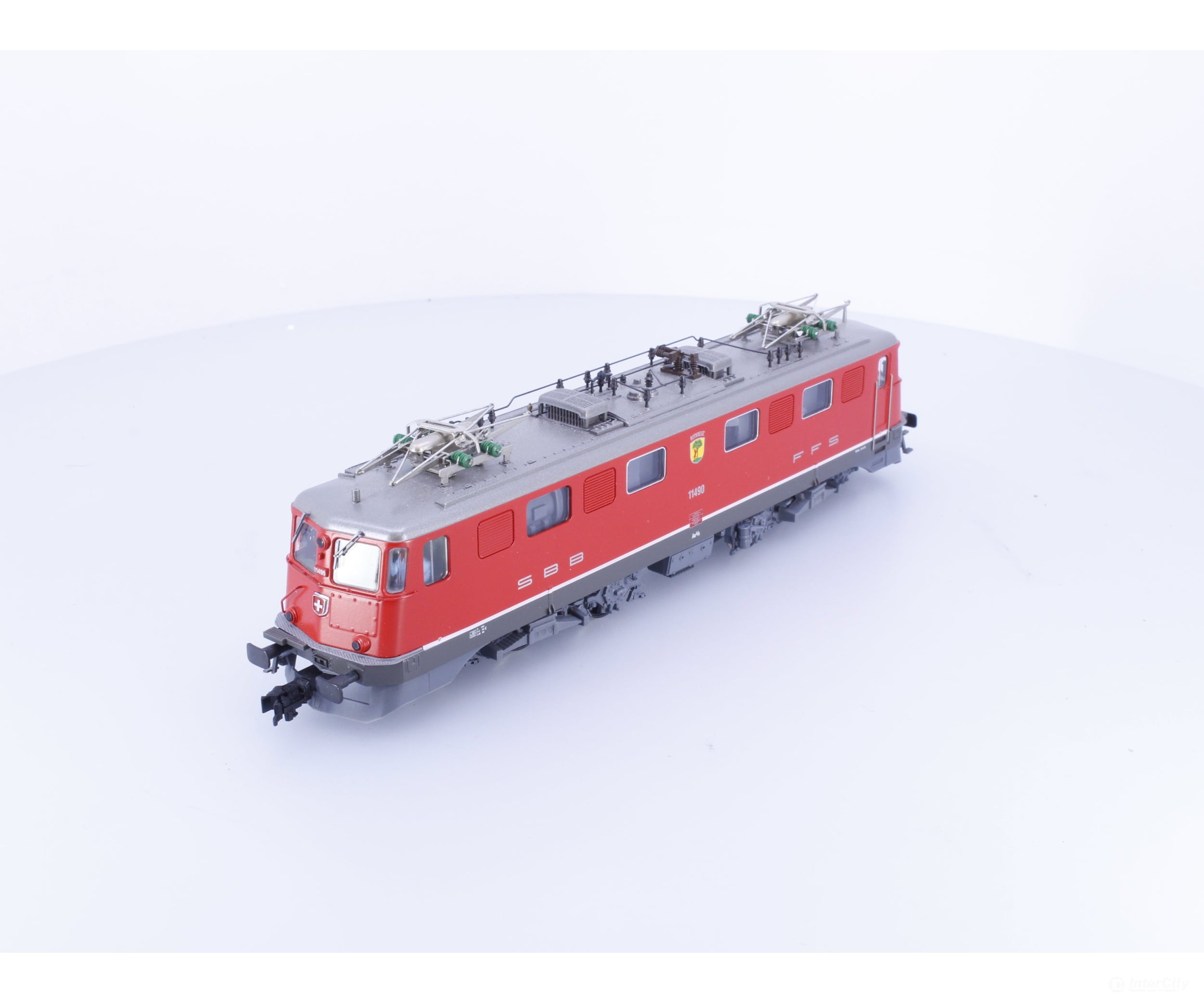 HAG 125 HO SBB-CFF-FFS Ae 6/6 Electric Locomotive Stadtelok Rot Rotkreuz 11490 DCC - European Locomotives