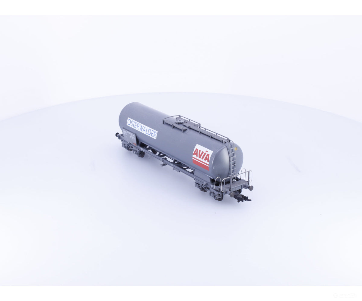 HAG 382 HO SBB-CFF-FFS Tank Car AVIA 830-4 - European Freight Cars