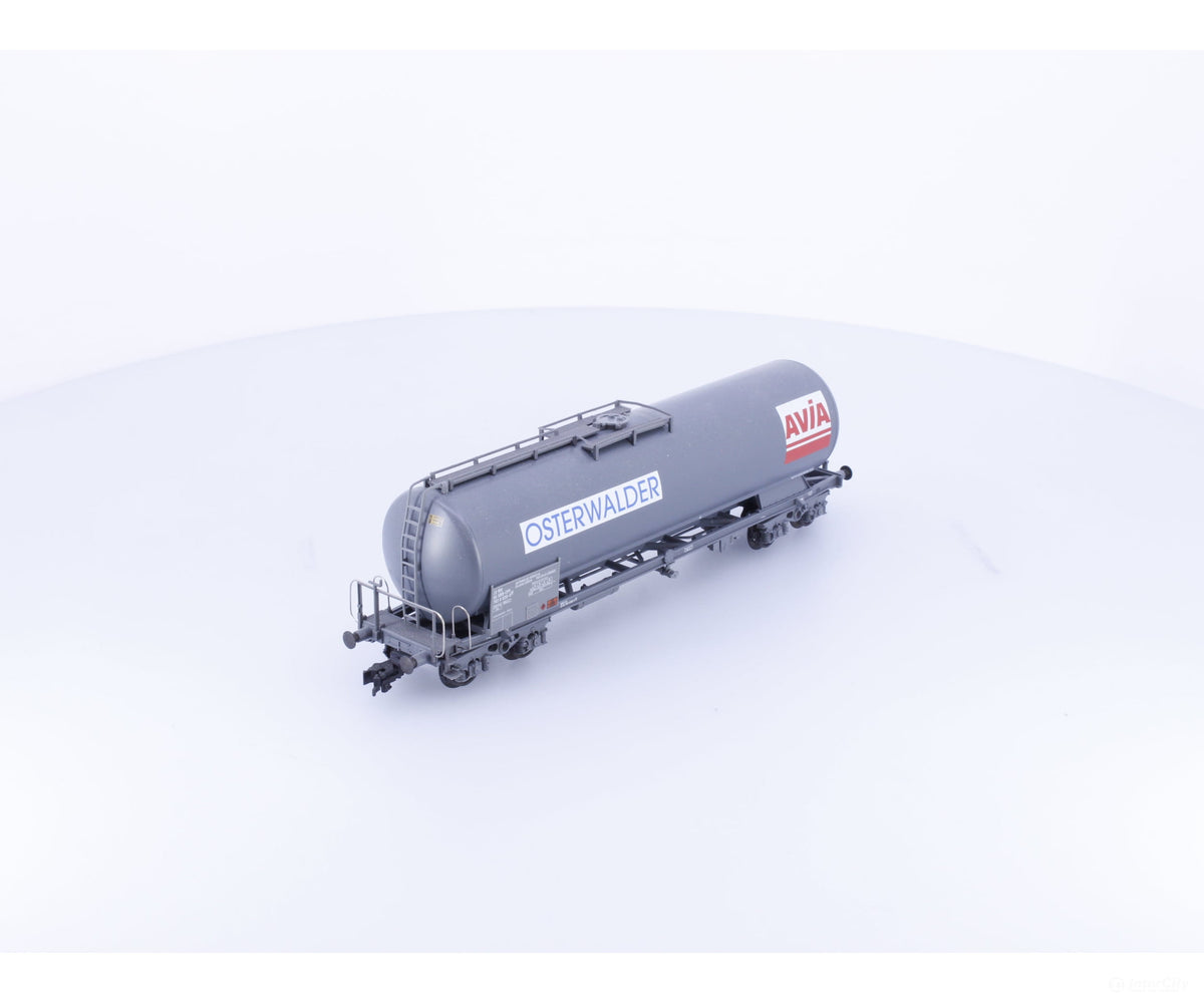 HAG 382 HO SBB-CFF-FFS Tank Car AVIA 830-4 - European Freight Cars