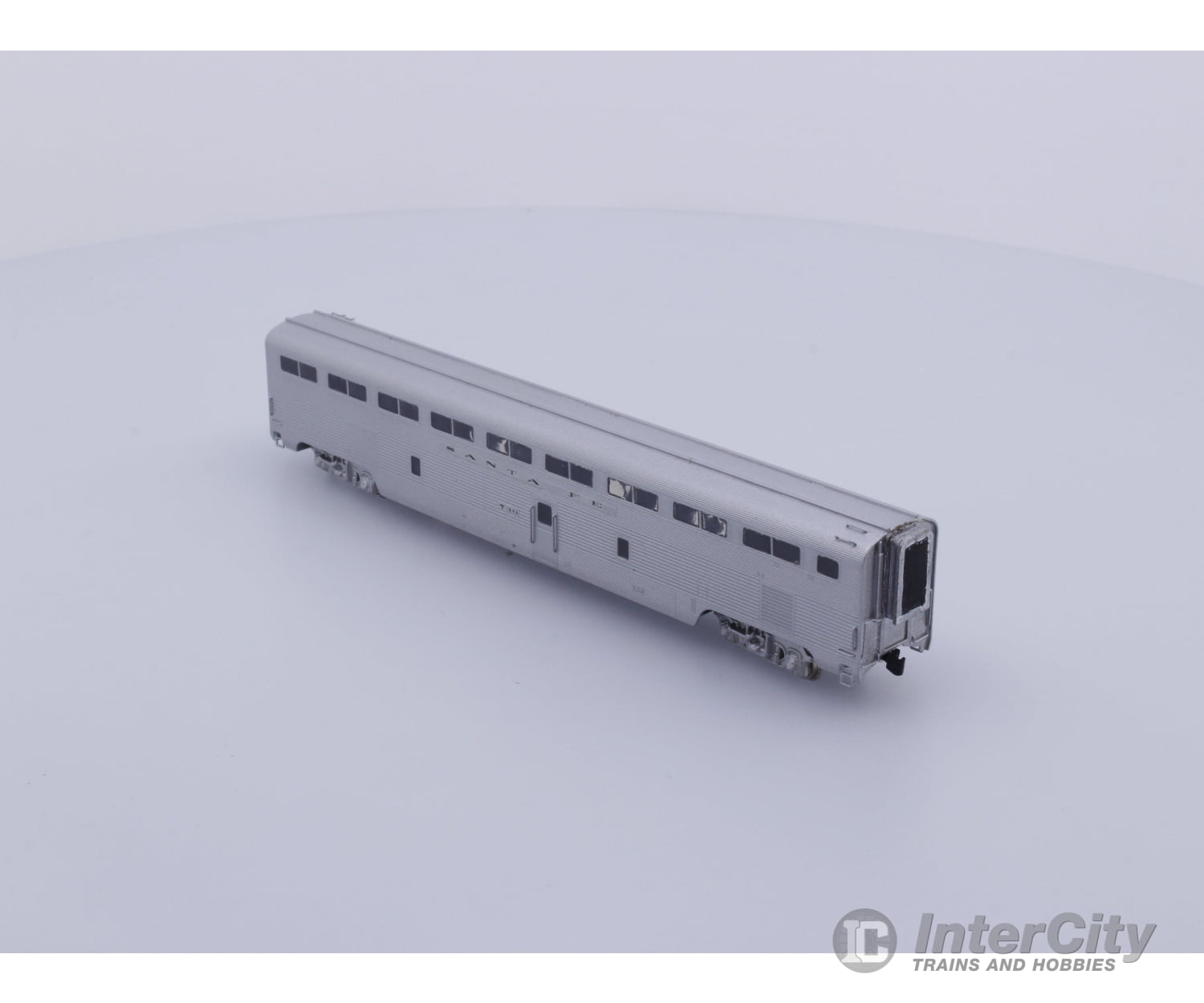Hallmark Models Inc. N Hi-level Chair Passenger Car 700 Series Santa Fe (SF) 730 Passenger Cars
