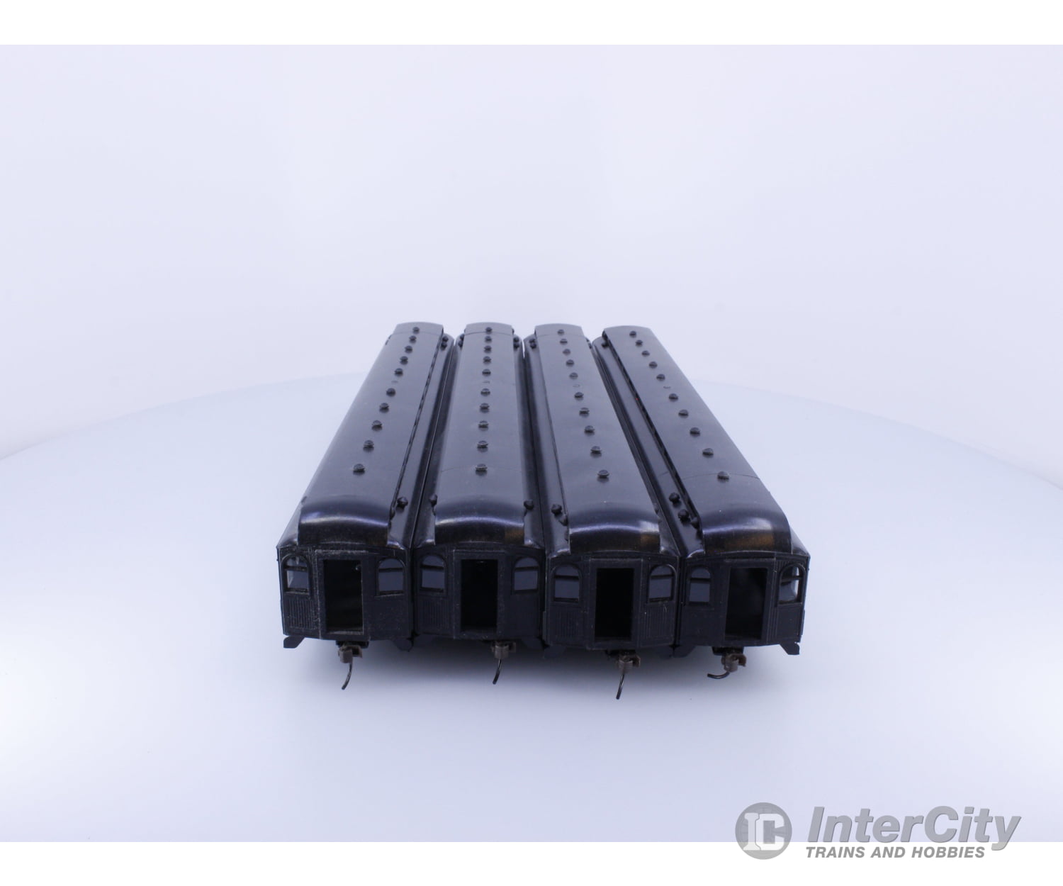 HO 4 Car Set of Passenger Cars Canadian National (CN) 32-37 Passenger Cars