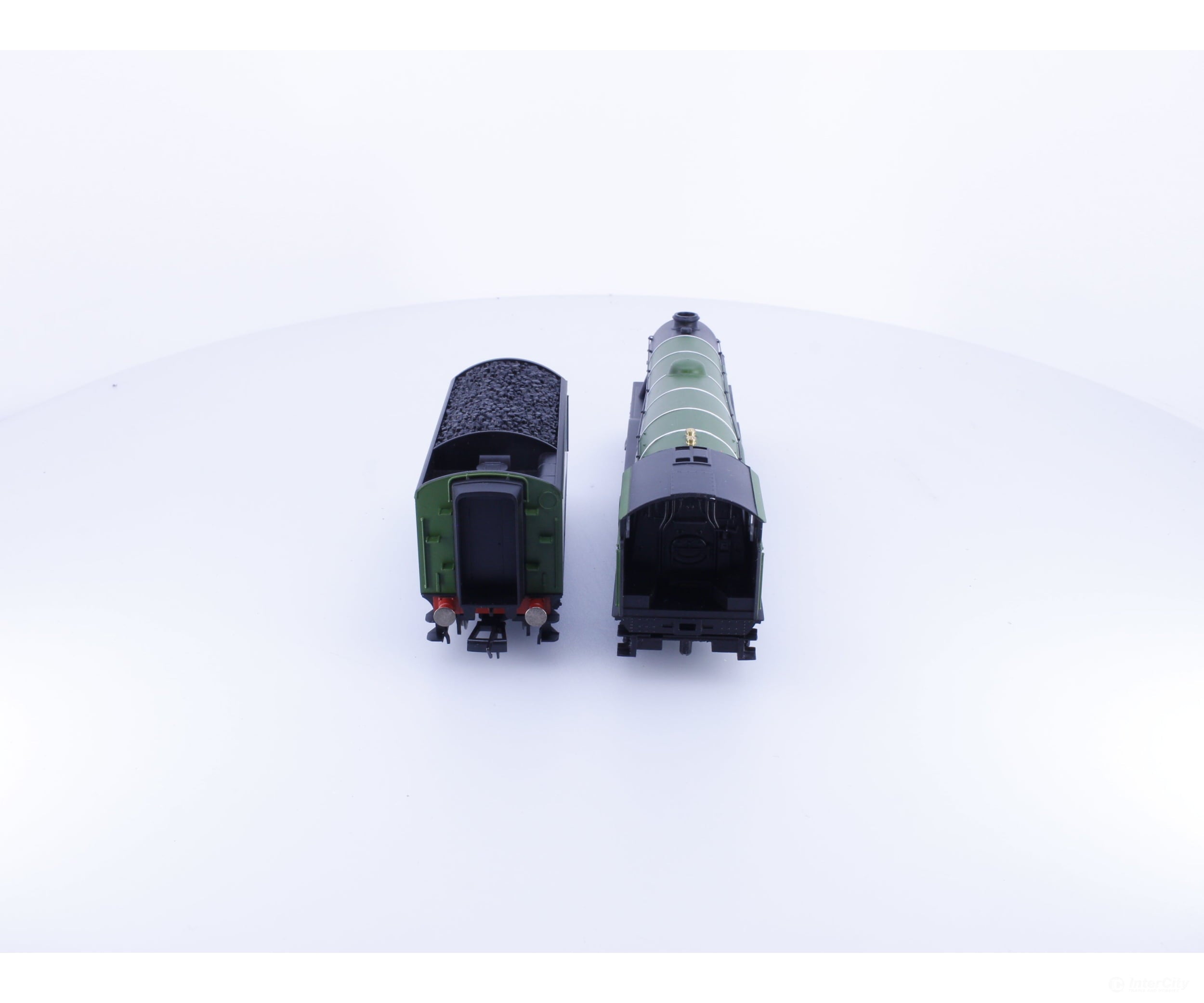 Hornby R3086 HO 4-6-2 LNER Steam Locomotive Flying Scotsman 4472 DCC Ready - Locomotives