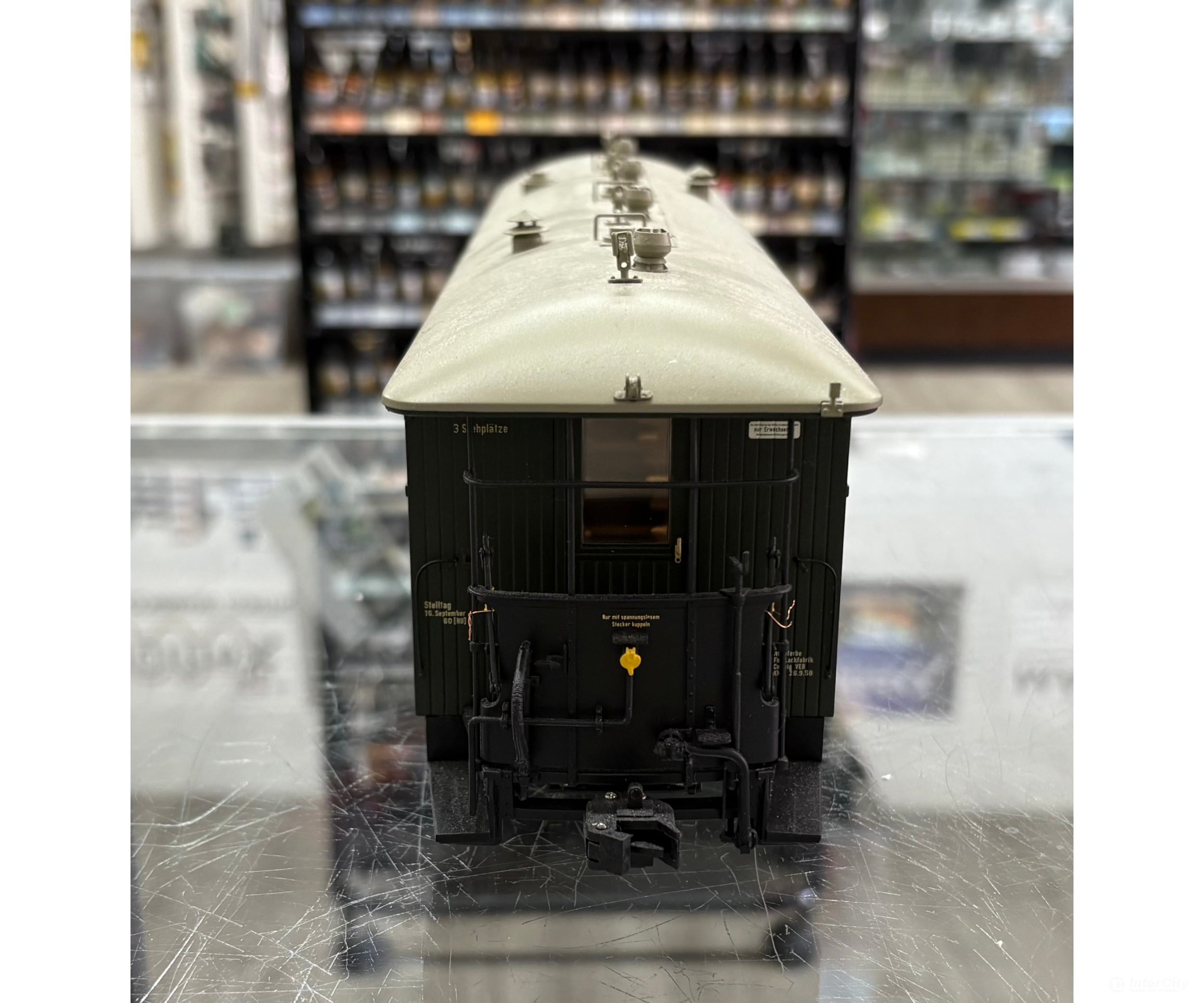 Hubner 2006 1-Gauge Narrow Gauge 1e Passenger Coach Kb4Tr of the DR - European Passenger Cars