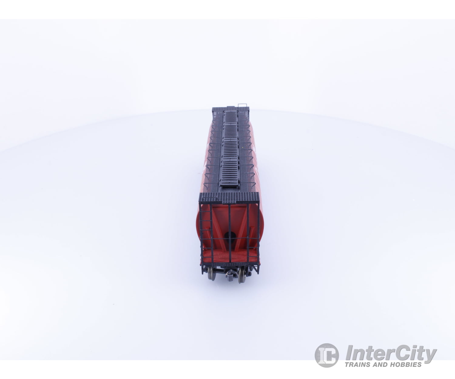 InterMountain 45102-147 HO Cylindrical Covered Hopper Red Canada Canadian Wheat Board (CNWX) 606325 Freight Cars