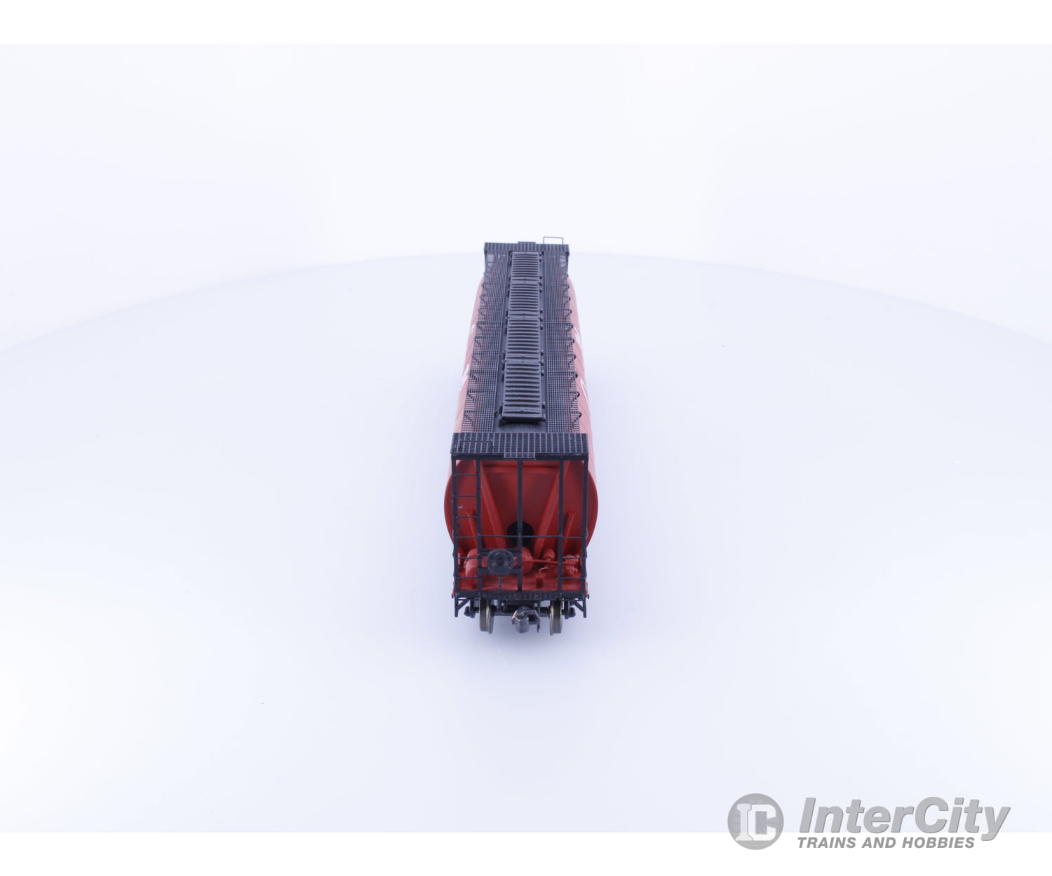 InterMountain 45102-151 HO Cylindrical Covered Hopper Red Canada Canadian Wheat Board (CNWX) 606758 Freight Cars