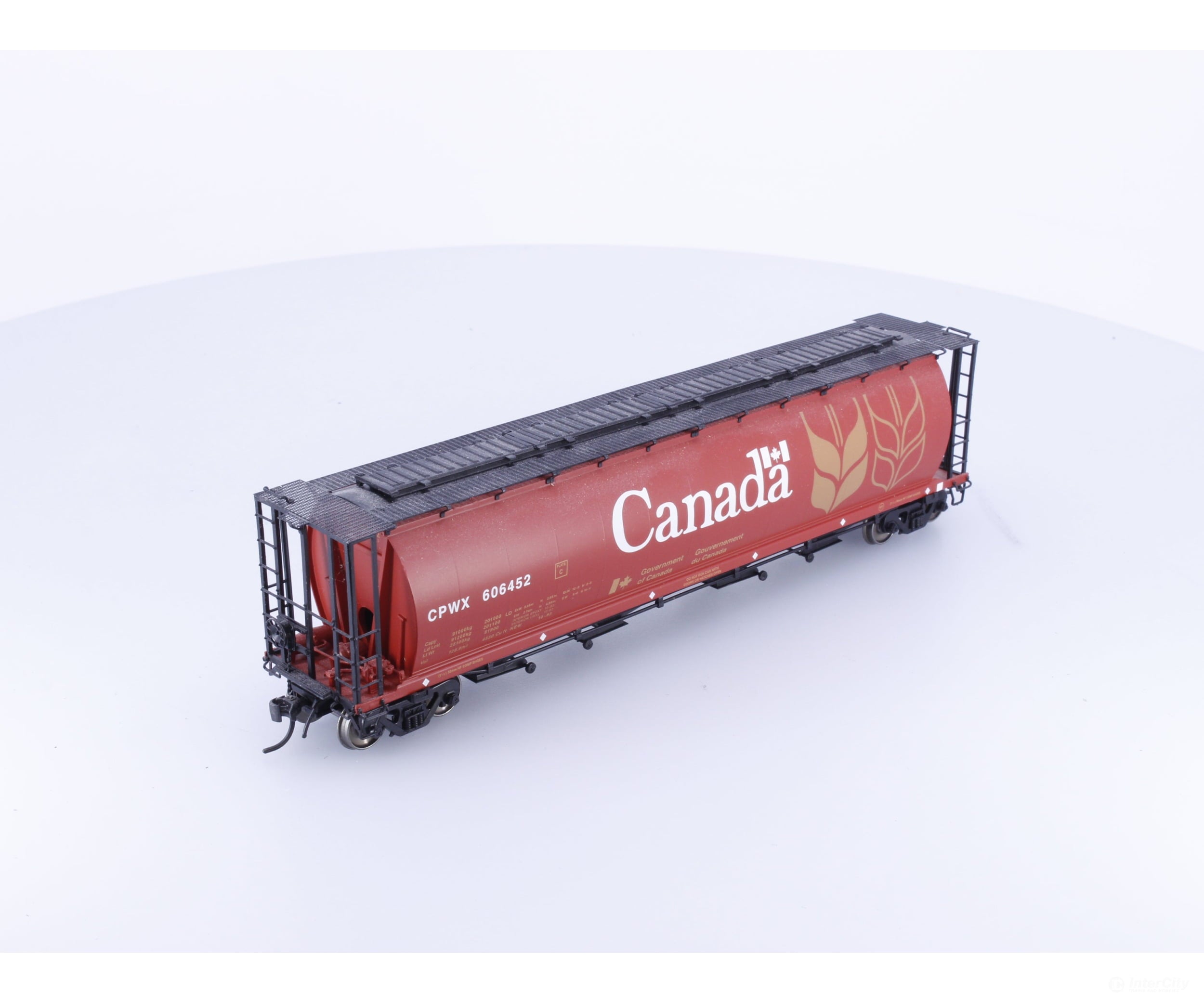 InterMountain 45102-24 HO 4 Bay Cylindrical Hopper (CPWX) Canadian Pacific (CP) 606452 - Freight Cars