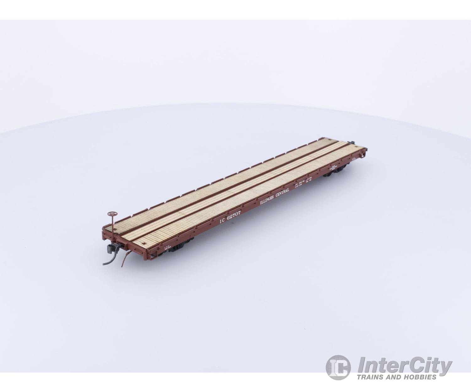 InterMountain 46410-15 HO 60’ Wood Deck Flat Car Illinois Central (IC) 62707 Freight Cars