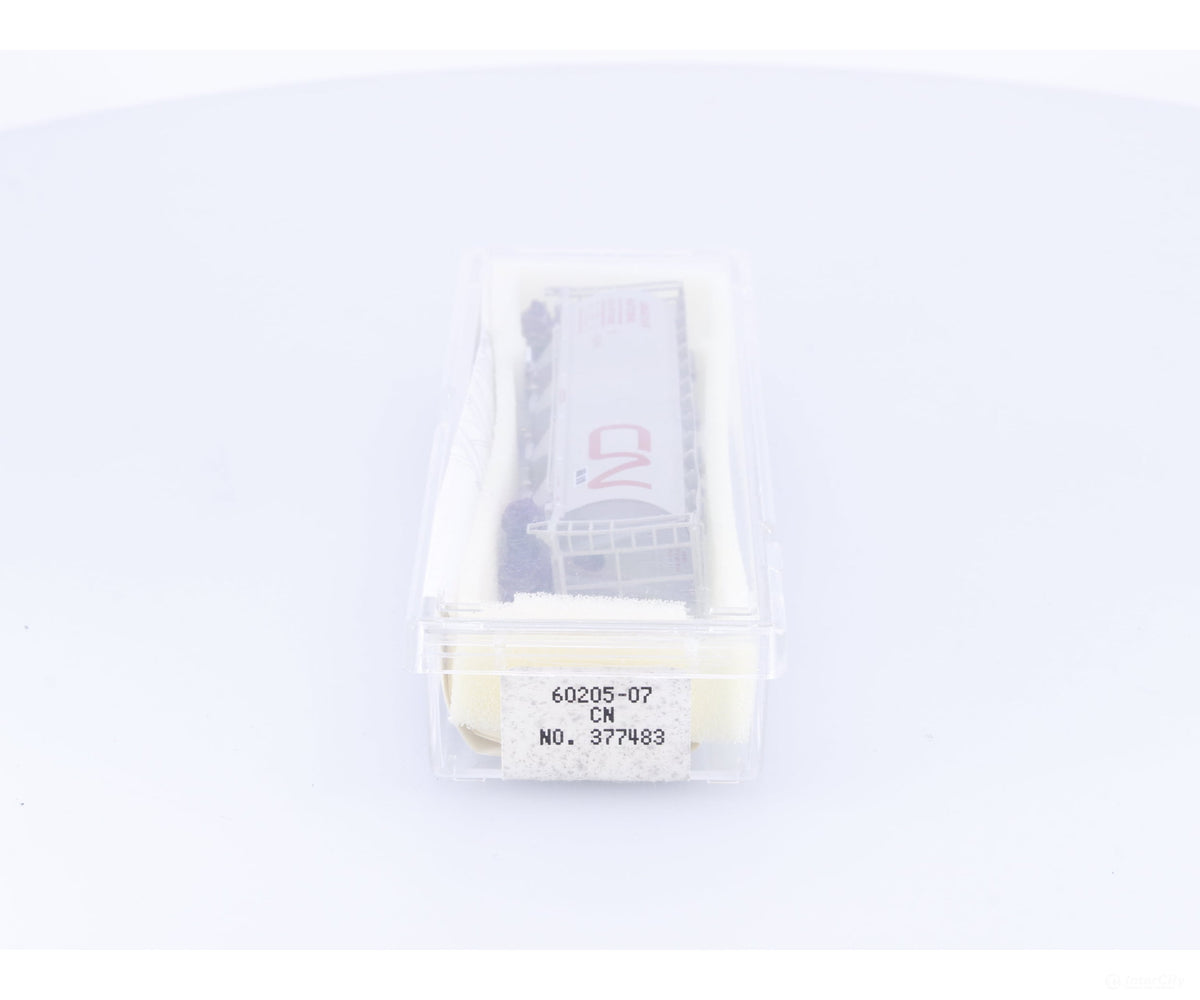 InterMountain 60205-07 N 4 Bay Cylindrical Hopper Canadian National (CN) 377483 - Freight Cars