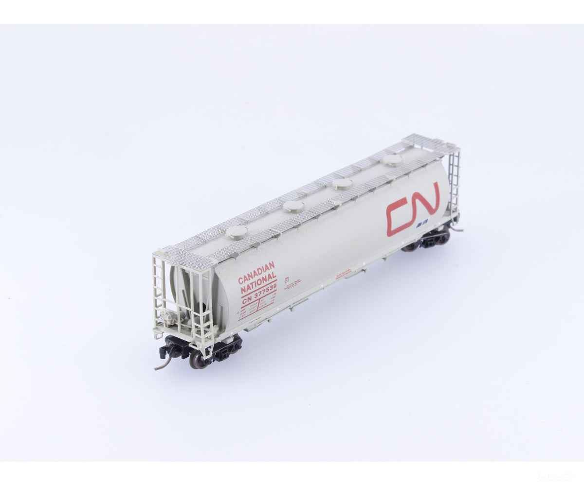 InterMountain 60205-08 N 4 Bay Cylindrical Hopper Canadian National (CN) 377539 - Freight Cars