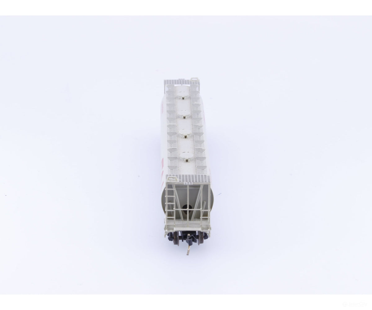 InterMountain 60205-11 N 4 Bay Cylindrical Hopper Canadian National (CN) 377842 - Freight Cars