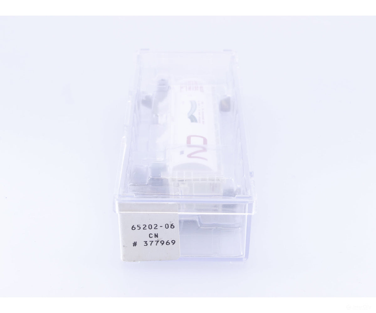 InterMountain 65202-06 N 4 Bay Cylindrical Hopper Canadian National (CN) 377969 - Freight Cars