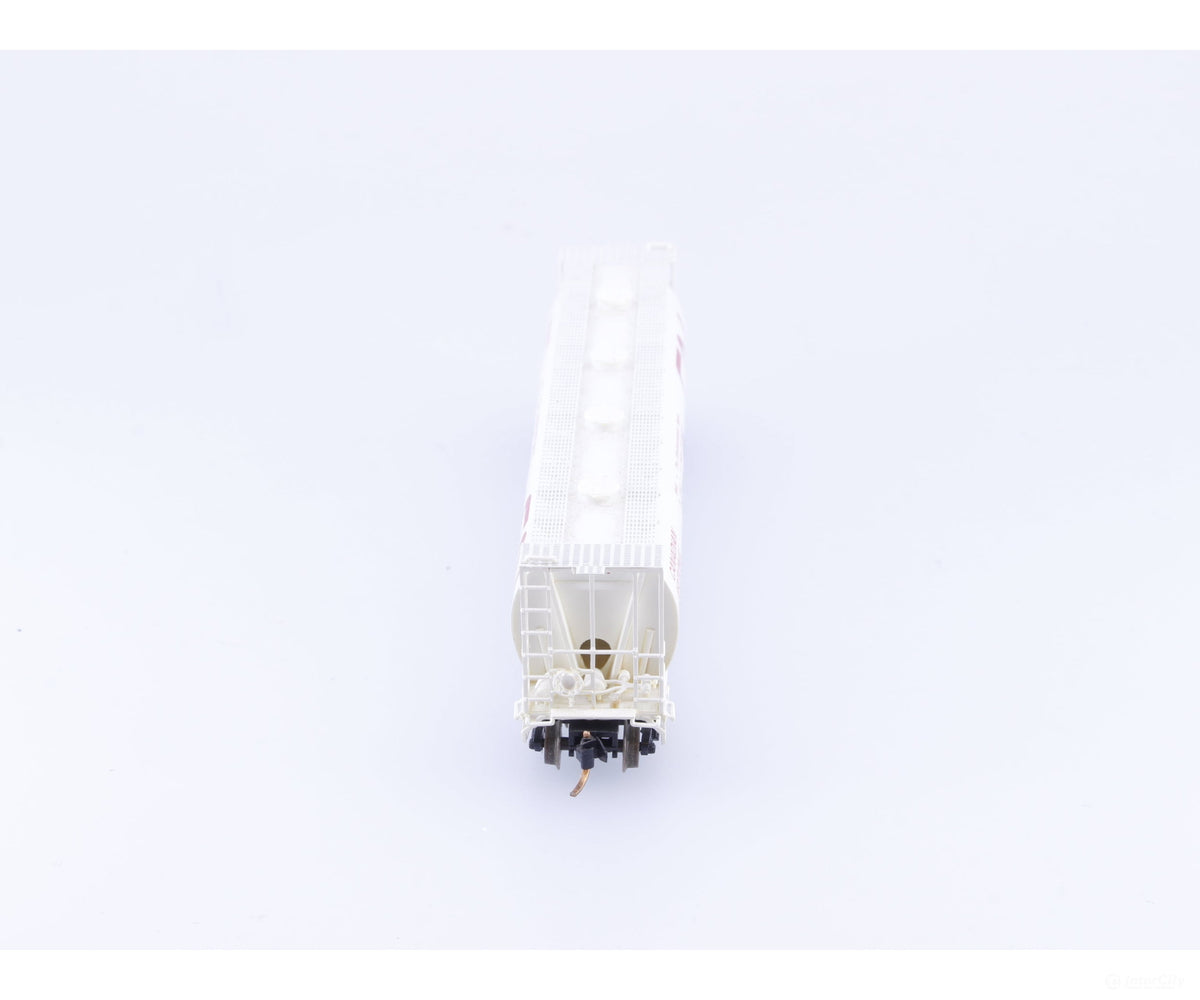 InterMountain 65202-06 N 4 Bay Cylindrical Hopper Canadian National (CN) 377969 - Freight Cars