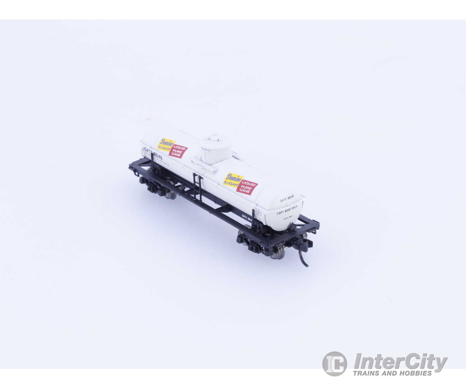 InterMountain 66339-06 N NACF Type 27 Riveted 8,000 Gallon Tank Car Domino Sugar GATX Corporation (GATX) 86146 Freight