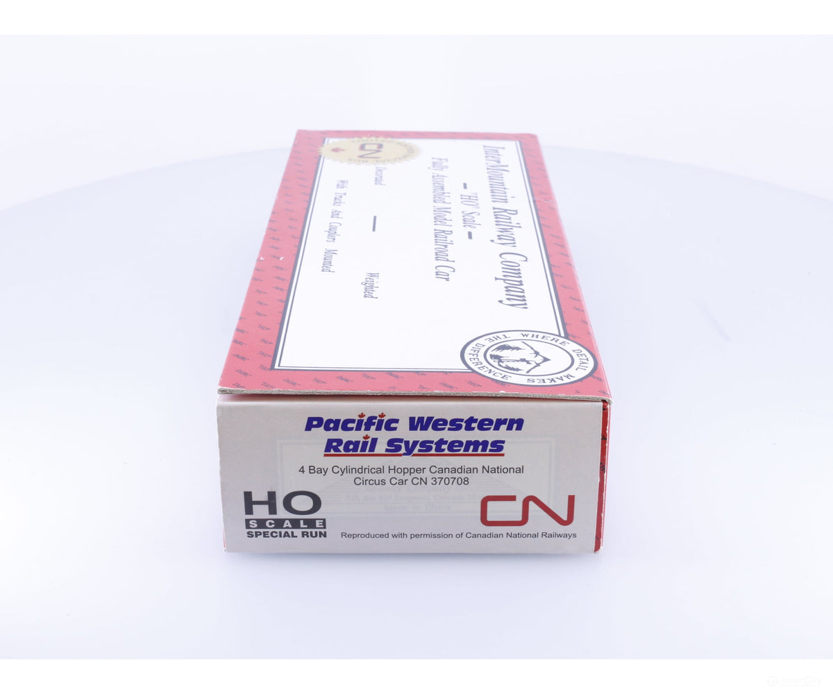 InterMountain CCAR HO 4 Bay Cylindrical Hopper Circus Car Weathered Canadian National (CN) 370708 - Freight Cars