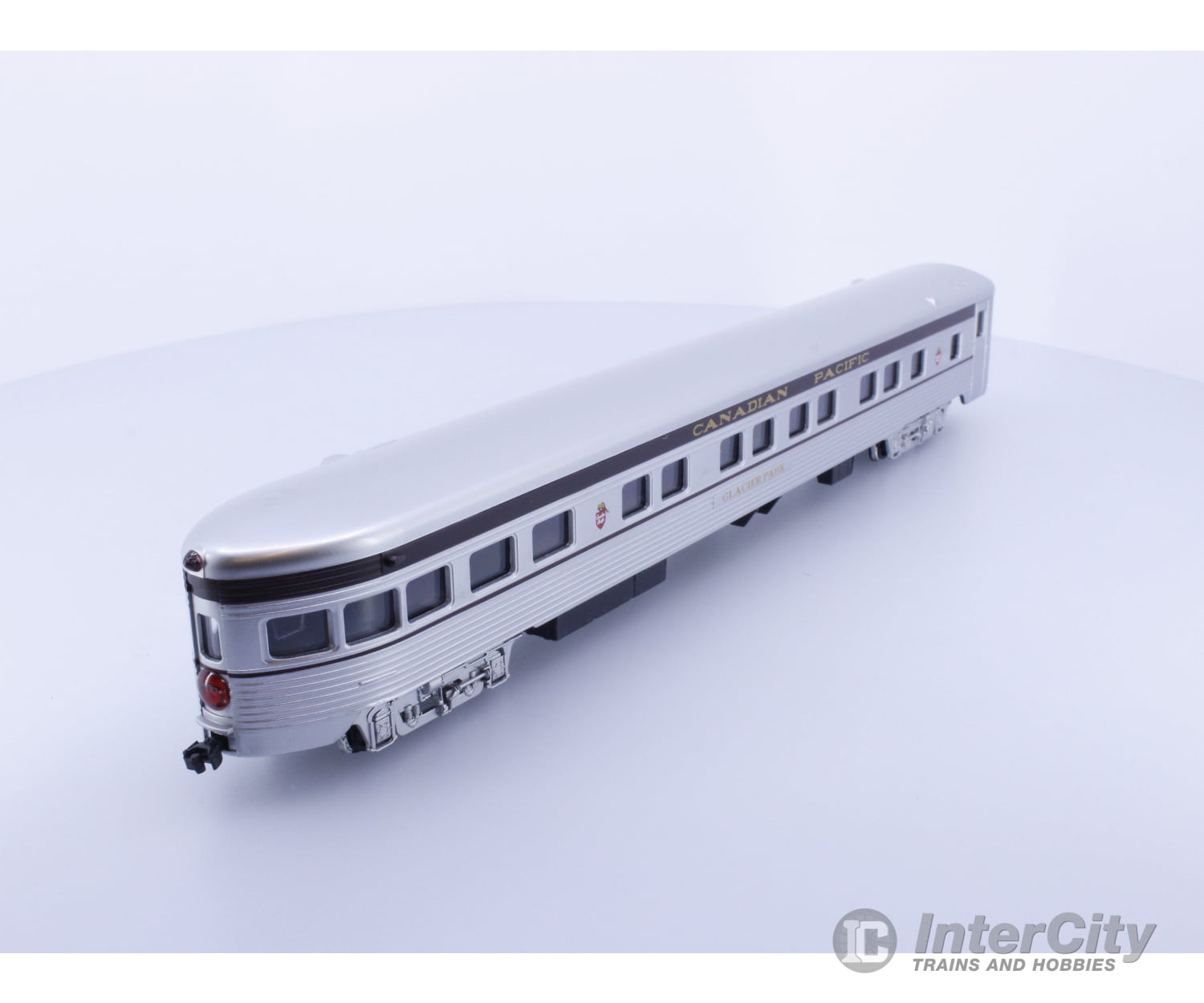 International Hobby Corp. 47853 HO Observation Car Canadian Pacific (CP) Glacier Park Passenger Cars