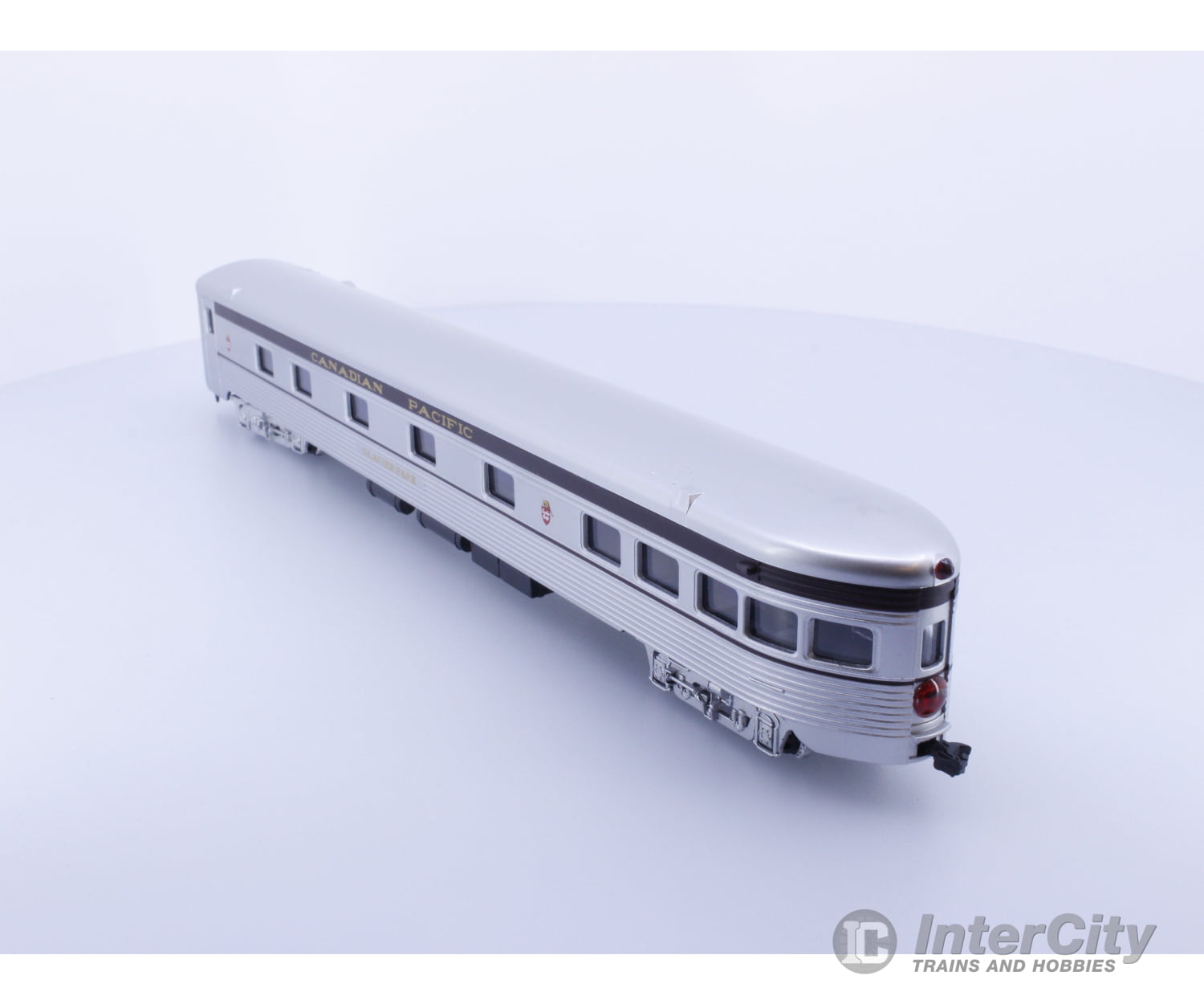 International Hobby Corp. 47853 HO Observation Car Canadian Pacific (CP) Glacier Park Passenger Cars