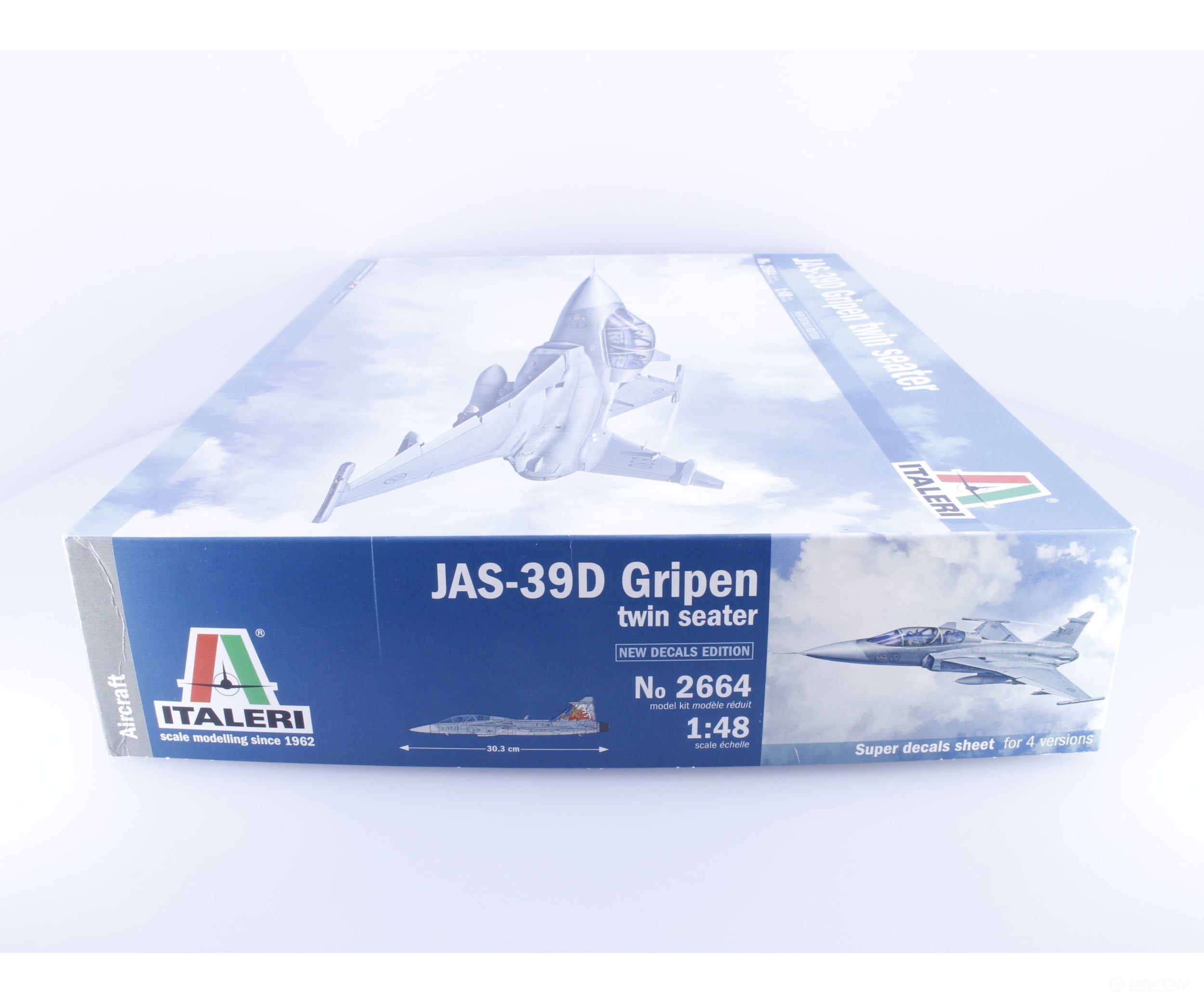Italeri NO.2664 JAS-39D Gripen Twin Seater Fighter Brand New in Sealed Package Structures