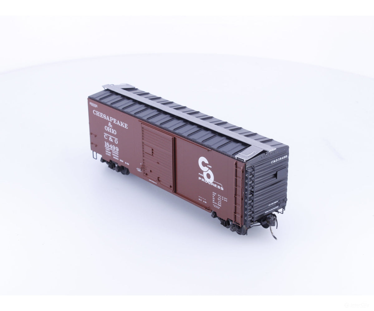 Kadee 5023 HO 40’ PS-1 Boxcar 8’ Door Chesapeake and Ohio (CO) 18499 - Freight Cars
