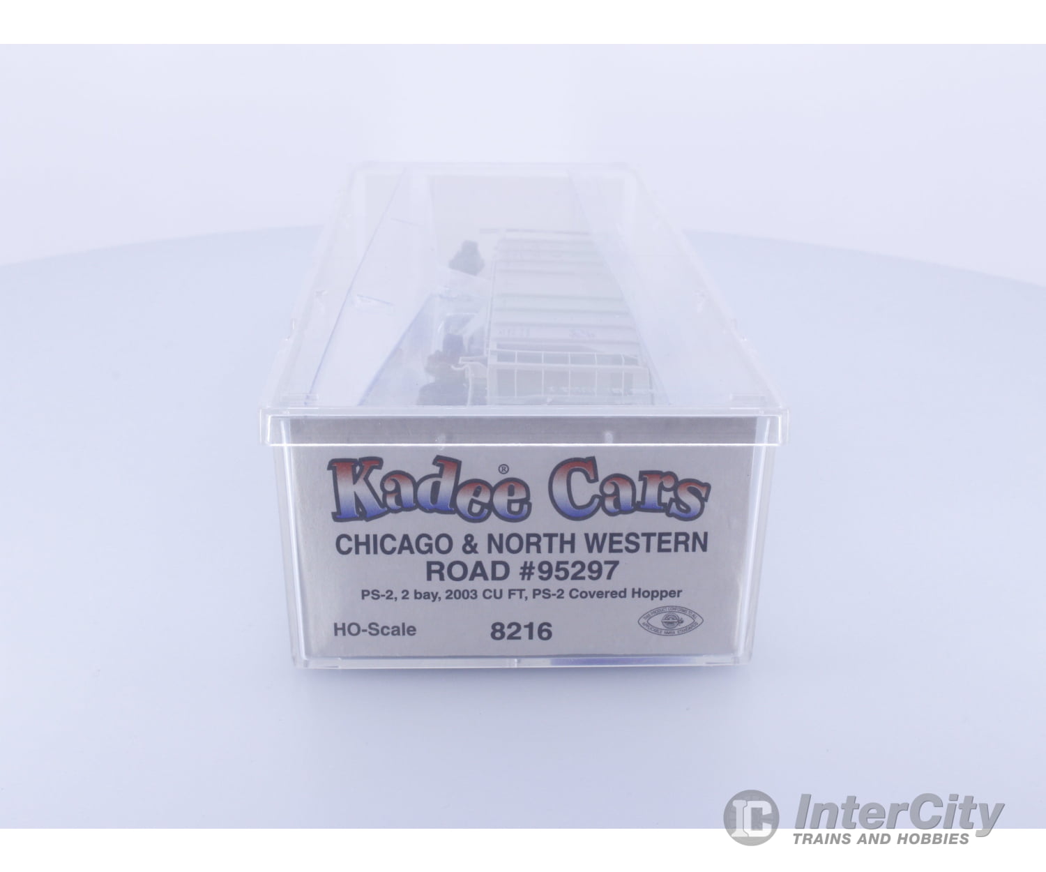 Kadee 8216 HO PS-2 2 Bay 2003 CU FT Covered Hopper Chicago and North Western (CNW) 95297 (B) Freight Cars