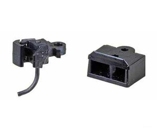 Kadee 835 Knuckle Couplers -- Body-Mounted Centerset w/Short Narrow Gear Box 1 Pair - Default Title (IC-380-835)