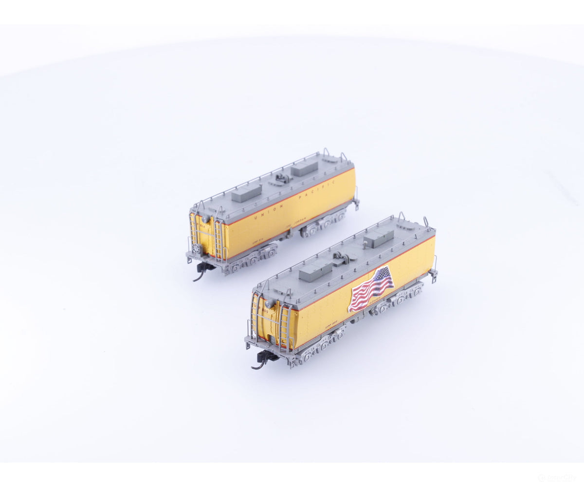 Kato 106-085 N Water Tender 2 Car Set Union Pacific (UP) 809,814 - Freight Cars