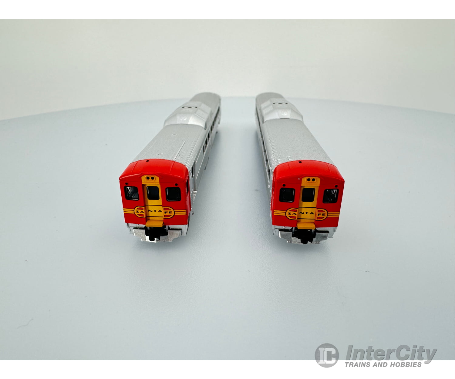 Kato 1063009 N Rail Diesel Car Slsanta Fe (Sf) Dc191/192 Analog Dc Locomotives