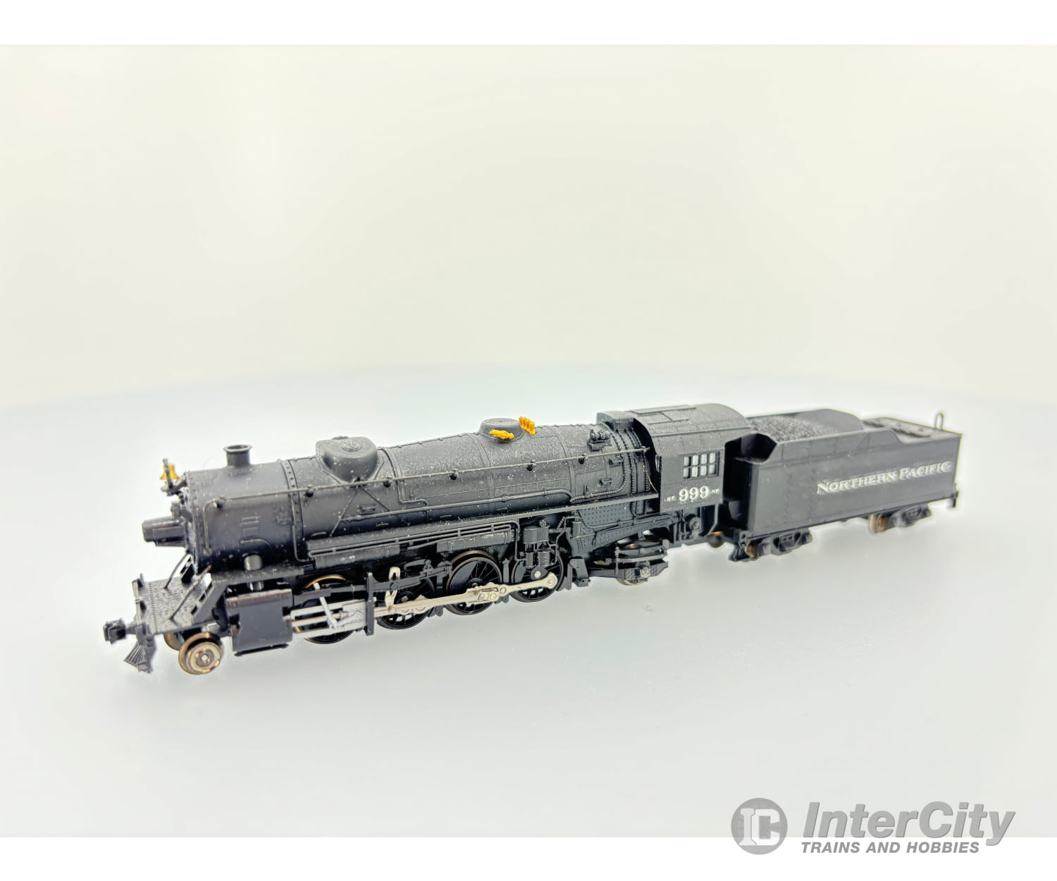 Kato 126-0100 N Heavy Mikado Usra 2-8-2 Decaled To Northern Pacific (Np) 999 Analog Dc Locomotives