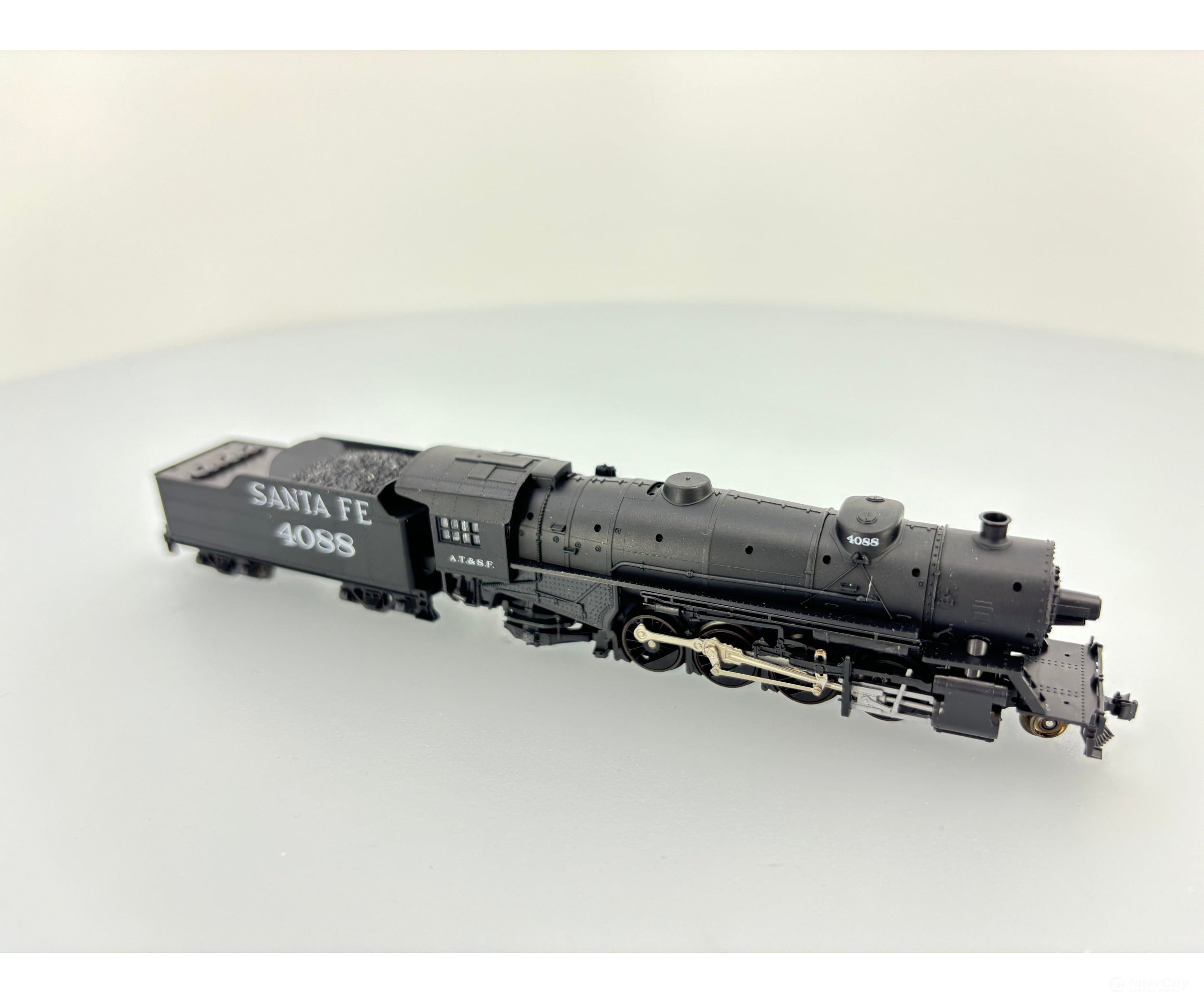 Kato 126-0102 N Heavy Mikado Usra 2-8-2 Decaled To Northern Pacific (Np) 2304 Analog Dc Locomotives