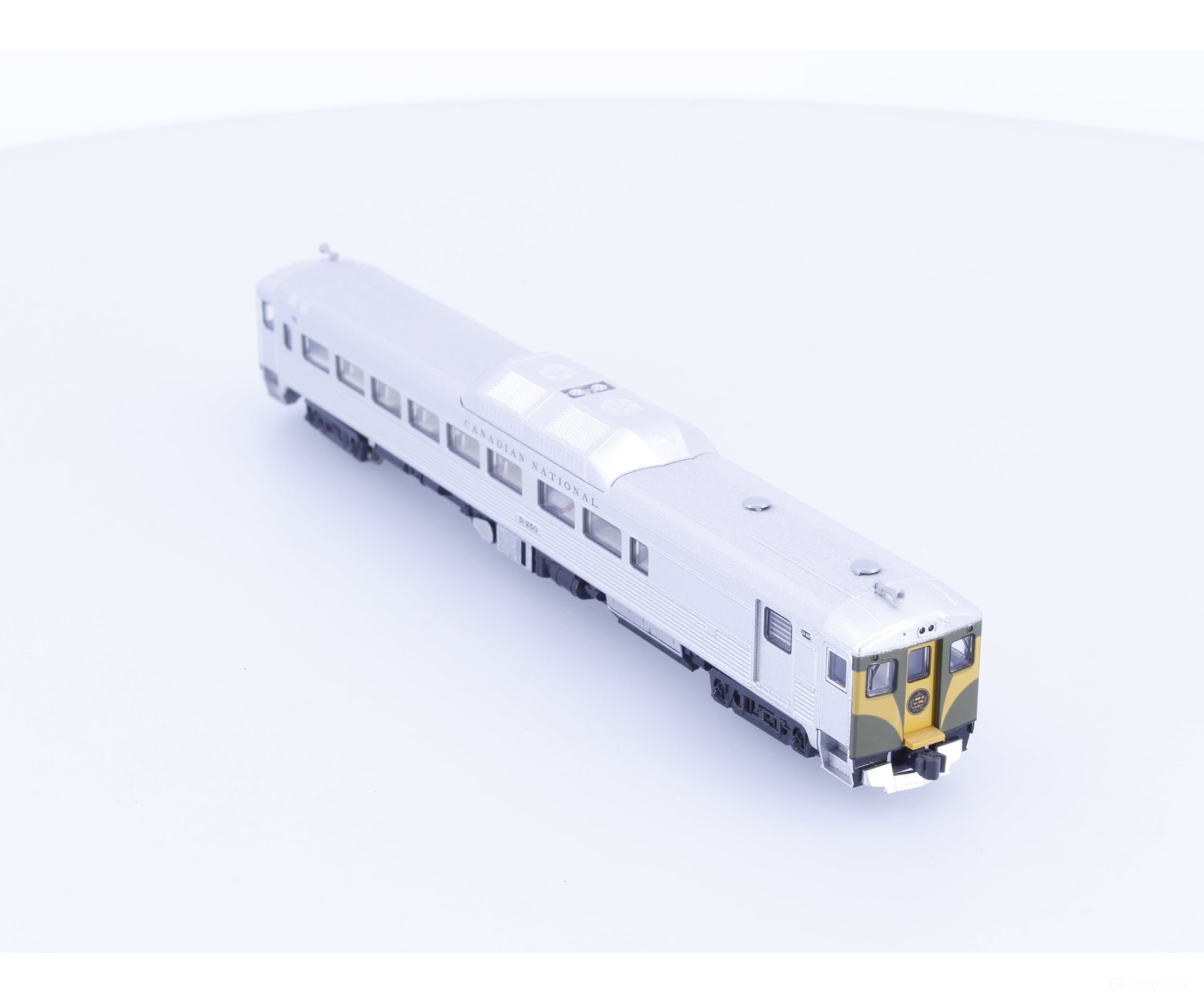 Kato 166-0102 N RDC-2 Diesel Rail Car Canadian National (CN) D-250 Analog DC Locomotives