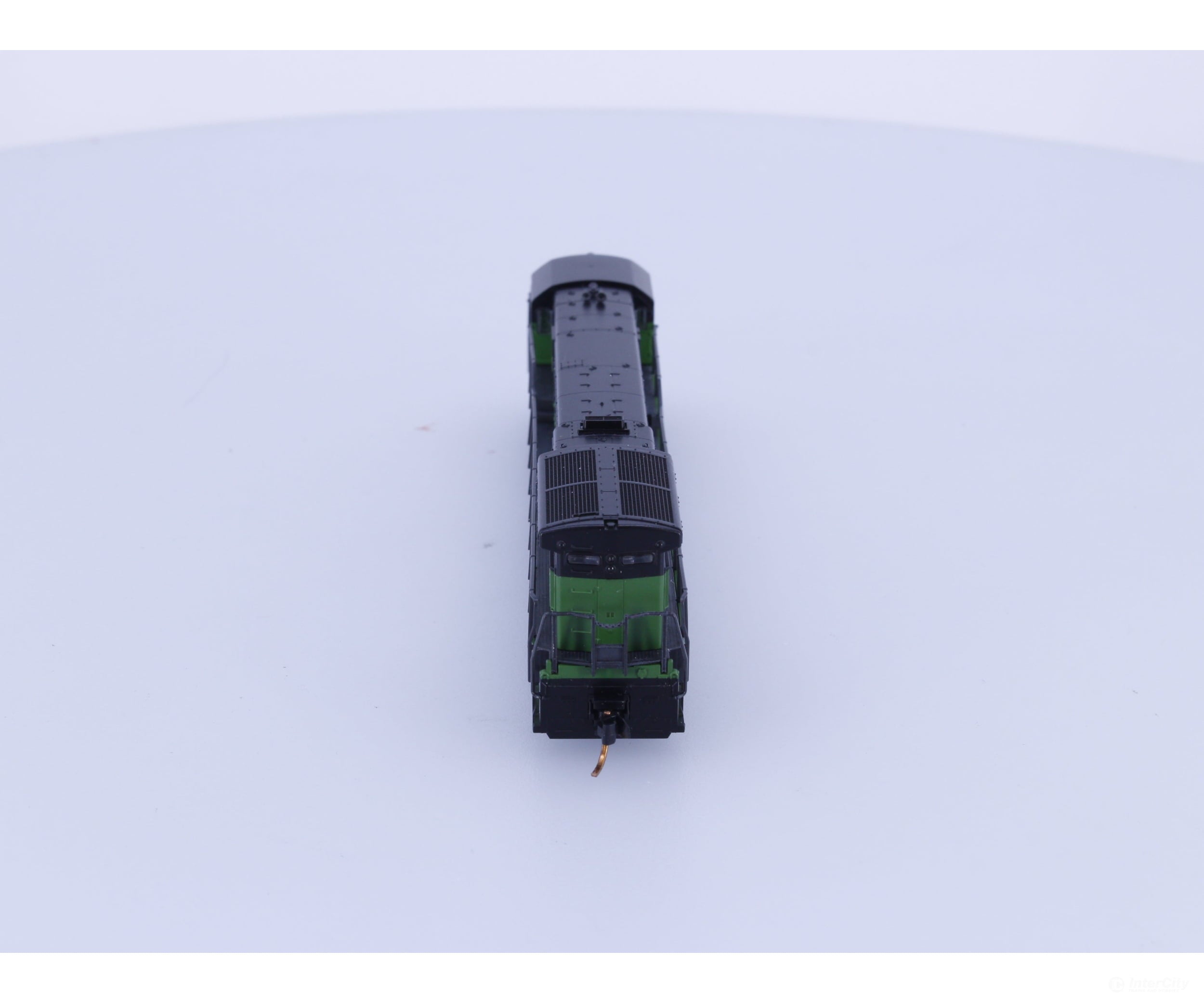 Kato 176-303 N C30-7 Diesel Locomotive Burlington Northern (BN) 5516 Analog DC Locomotives