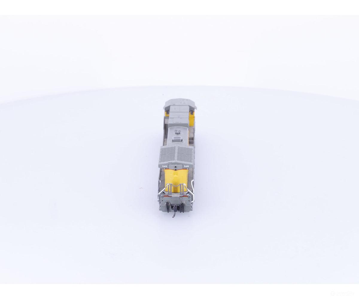 Kato 176-3306 N C44-9W Diesel Locomotive Union Pacific (UP) 9410 Analog DC - Locomotives