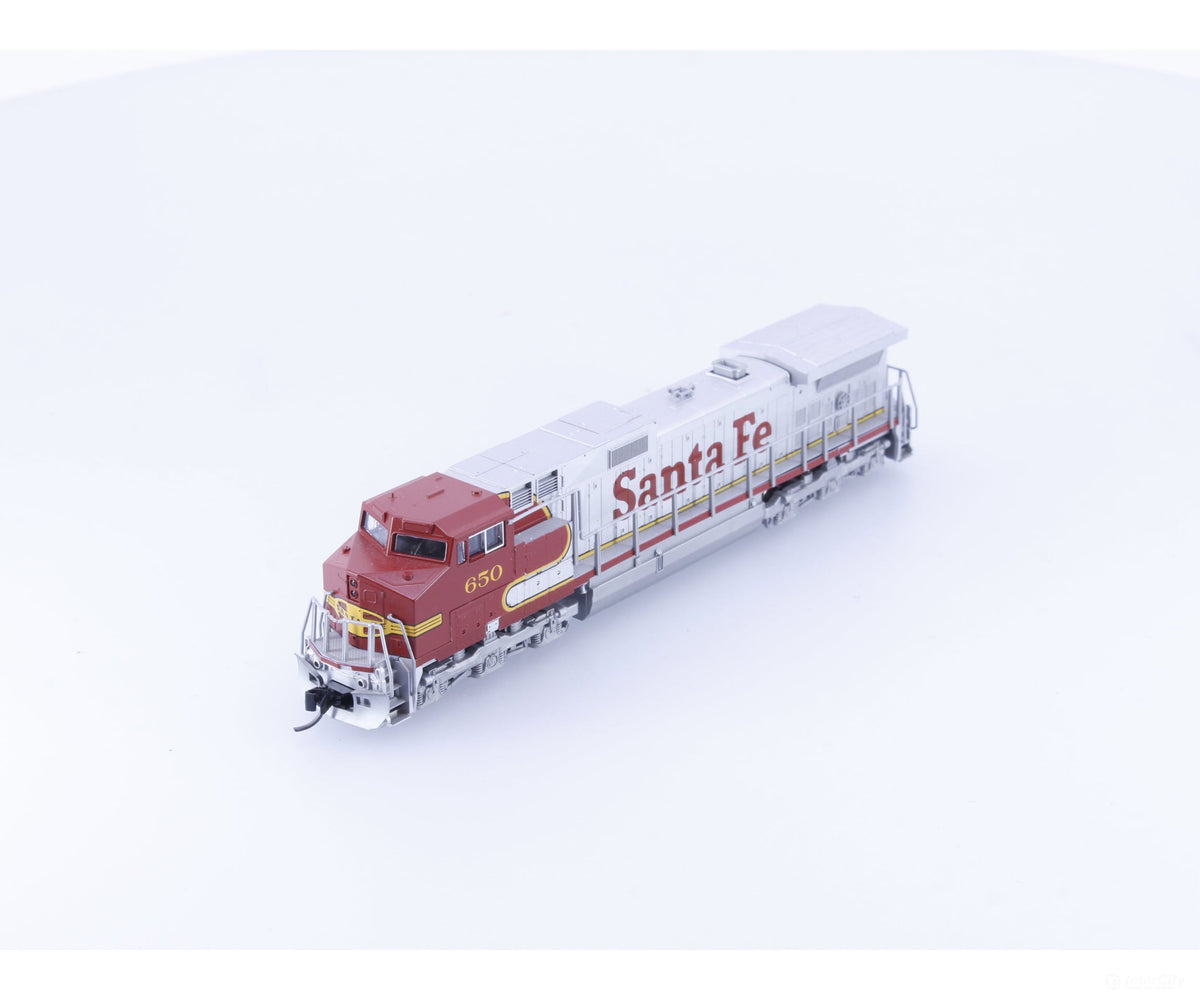 Kato 176-3502 N C44-9W Diesel Locomotive Santa Fe (SF) 650 Analog DC - Locomotives