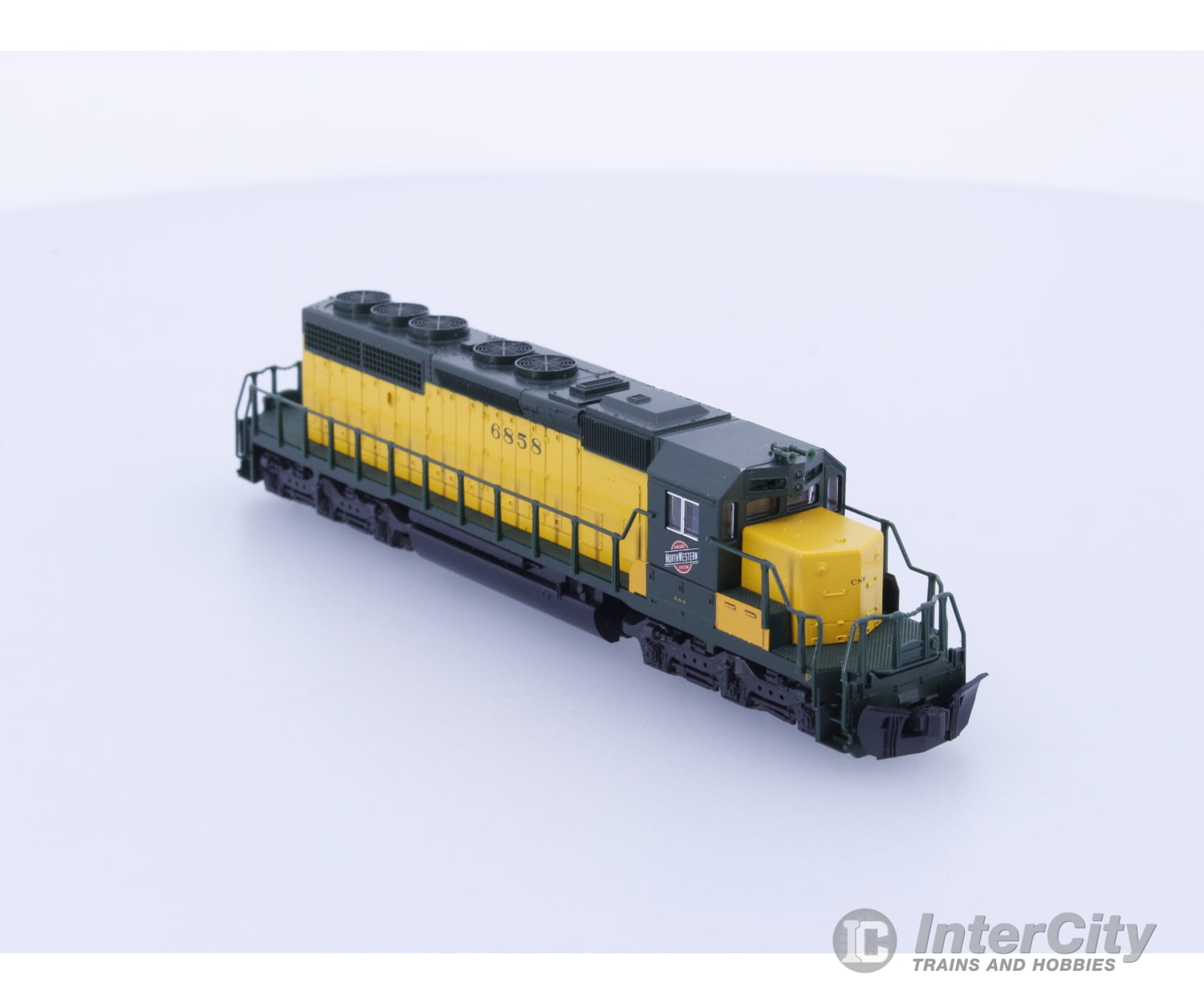 Kato 176-4819 N SD-40-2 Early with Dynamic Brakes Chicago and North Western (CNW) 6858 Analog DC Locomotives