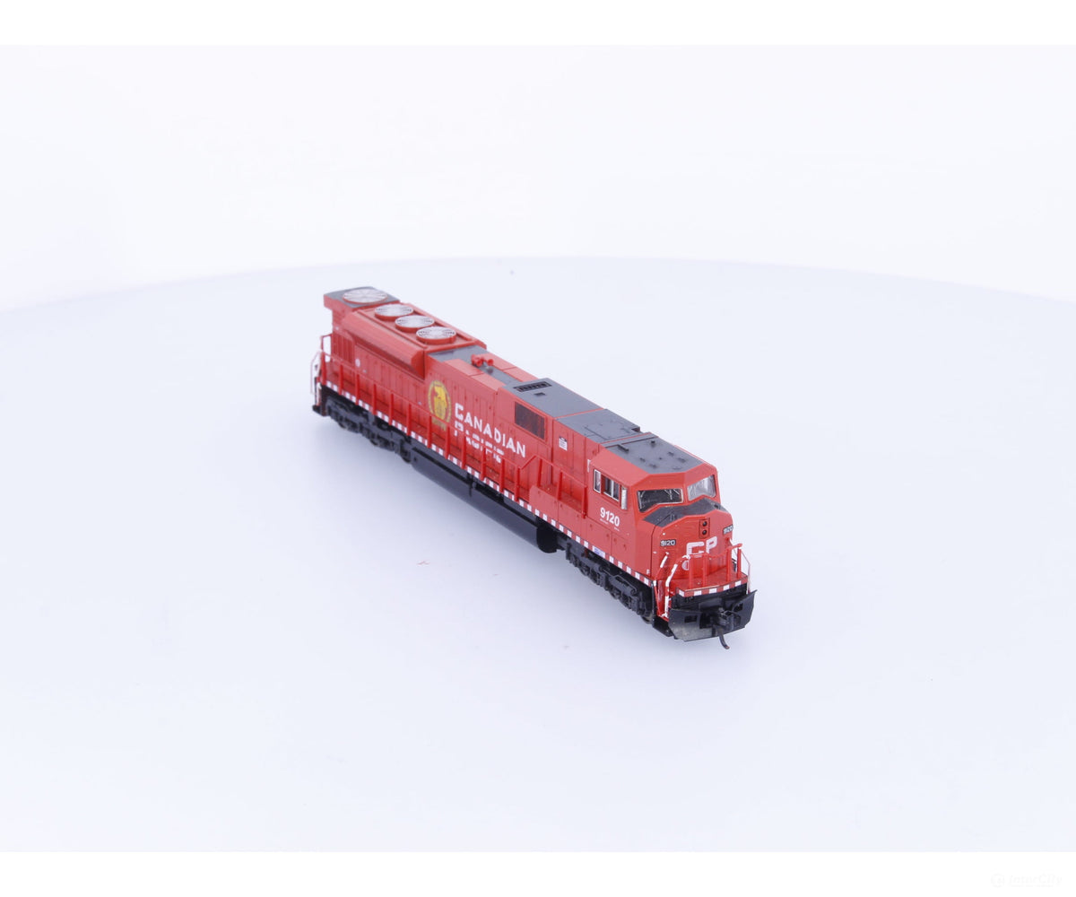 Kato 176-5601 N SD90/43 MAC Diesel Locomotive Canadian Pacific (CP) 9120 Analog DC - Locomotives