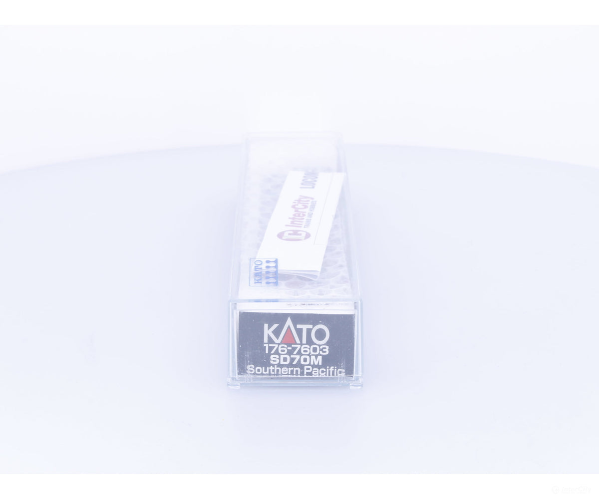 Kato 176-7603 N SD70M Diesel Locomotive Southern Pacific (SP) 9800 Analog DC - Locomotives