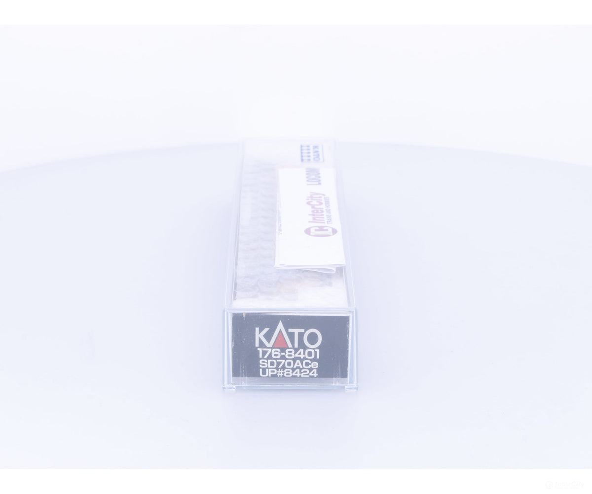 Kato 176-8401 N SD70ACe Diesel Locomotive Union Pacific (UP) 8424 Analog DC - Locomotives