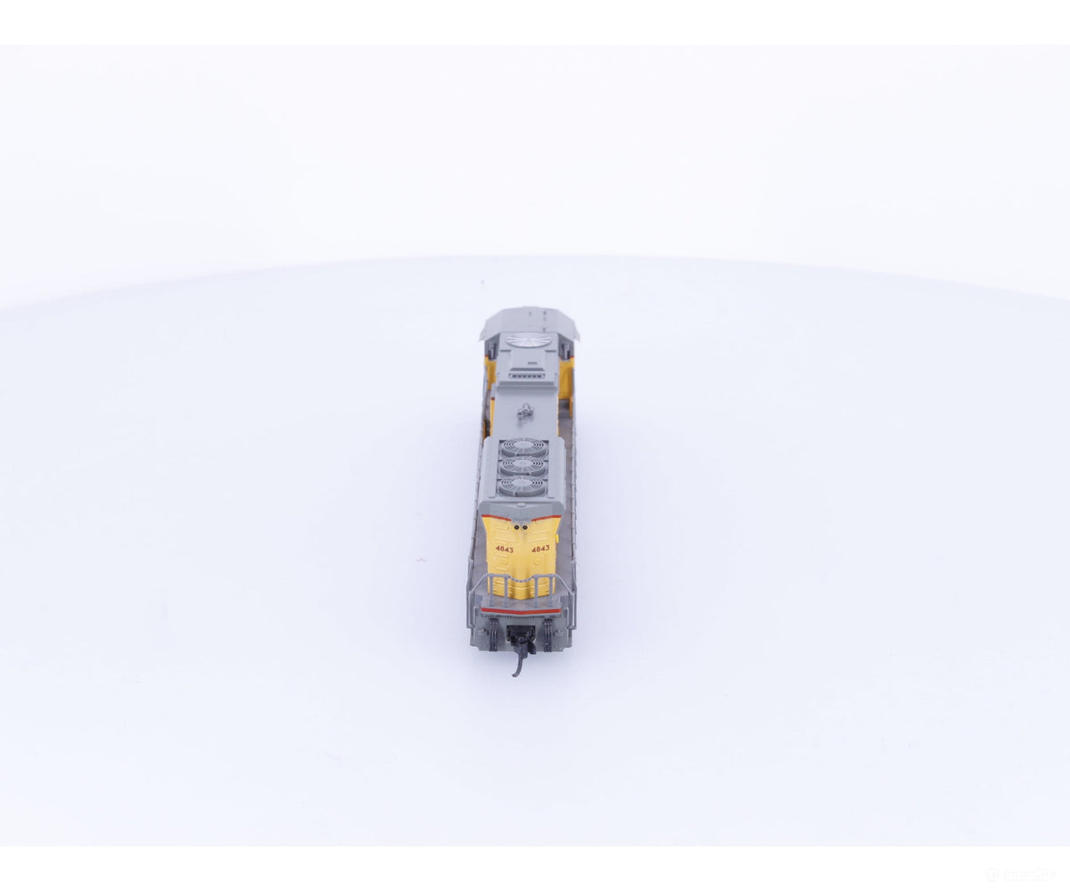 Kato 176-8609-LS N SD70M Flared Radiator Diesel Locomotive Union Pacific (UP) 4843 DCC & Sound - Locomotives
