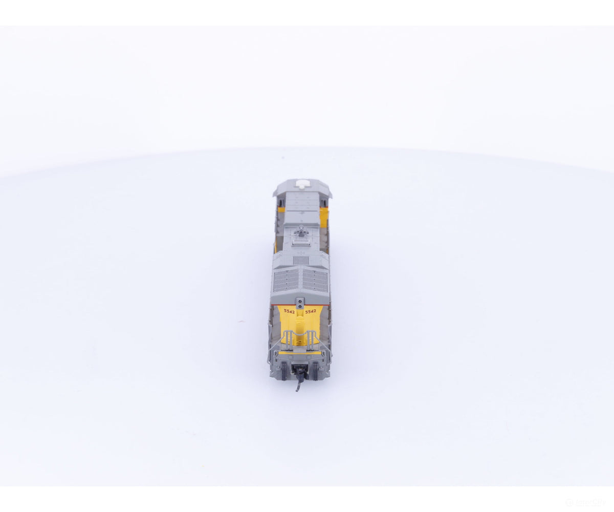 Kato 176-8902 N ES44AC Diesel Locomotive Union Pacific (UP) 5542 Analog DC - Locomotives