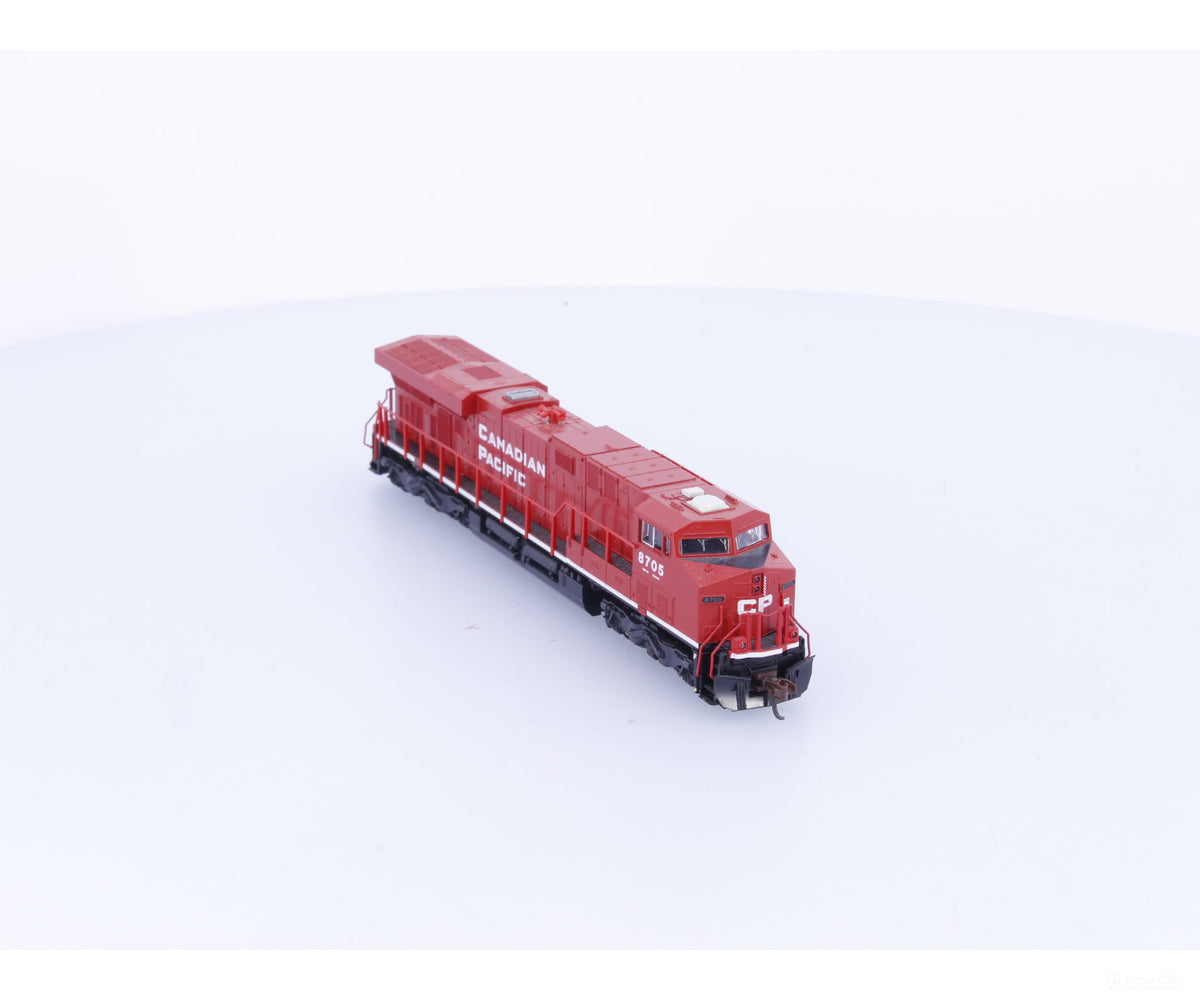 Kato 176-8903 N ES44AC Diesel Locomotive Canadian Pacific (CP) 8705 Analog DC - Locomotives