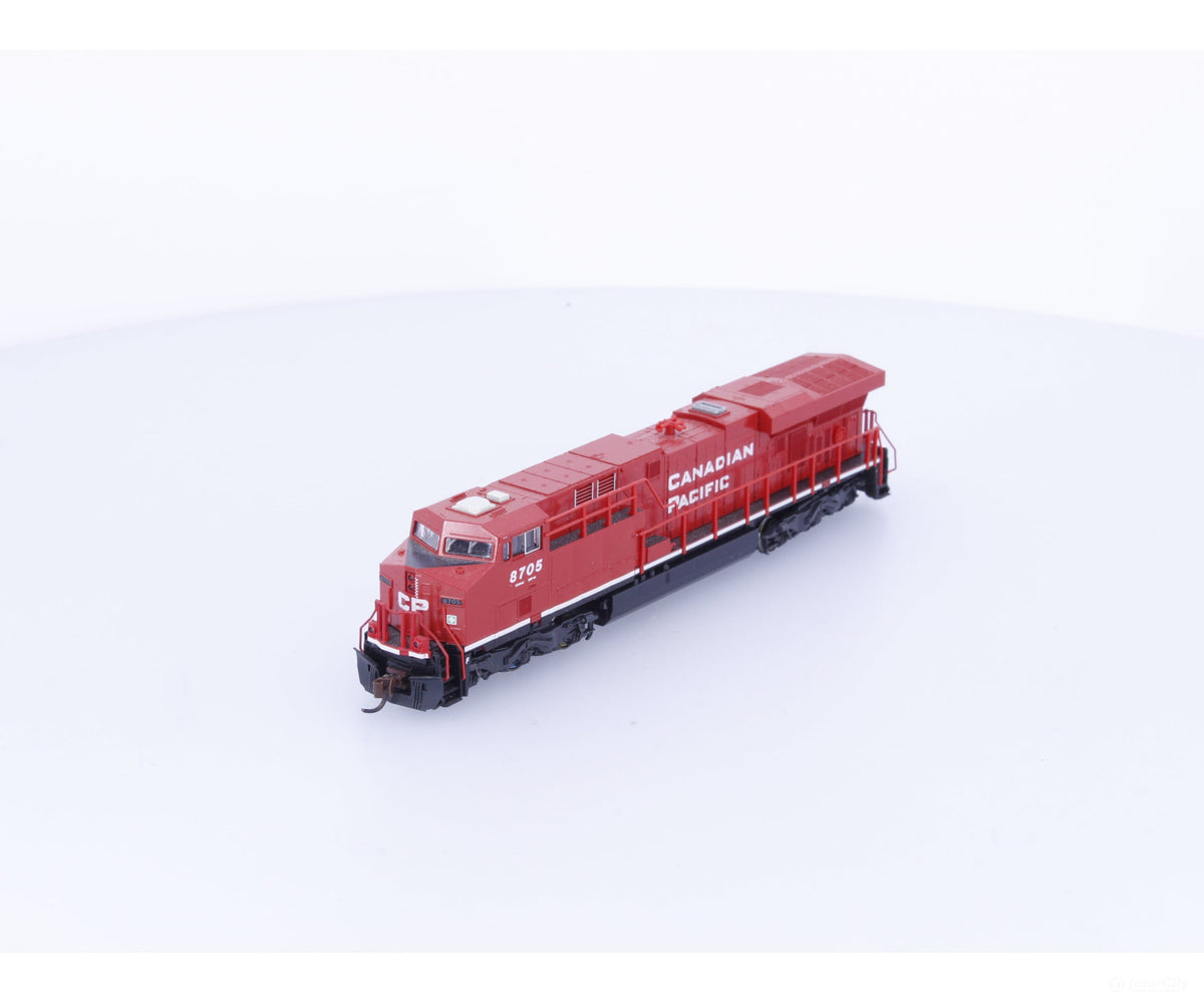 Kato 176-8903 N ES44AC Diesel Locomotive Canadian Pacific (CP) 8705 Analog DC - Locomotives