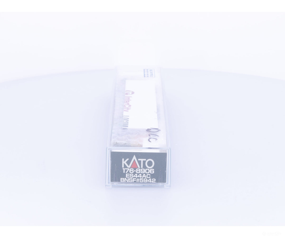 Kato 176-8906 N ES44AC Diesel Locomotive Burlington Northern Santa Fe (BNSF) 5942 DCC - Locomotives