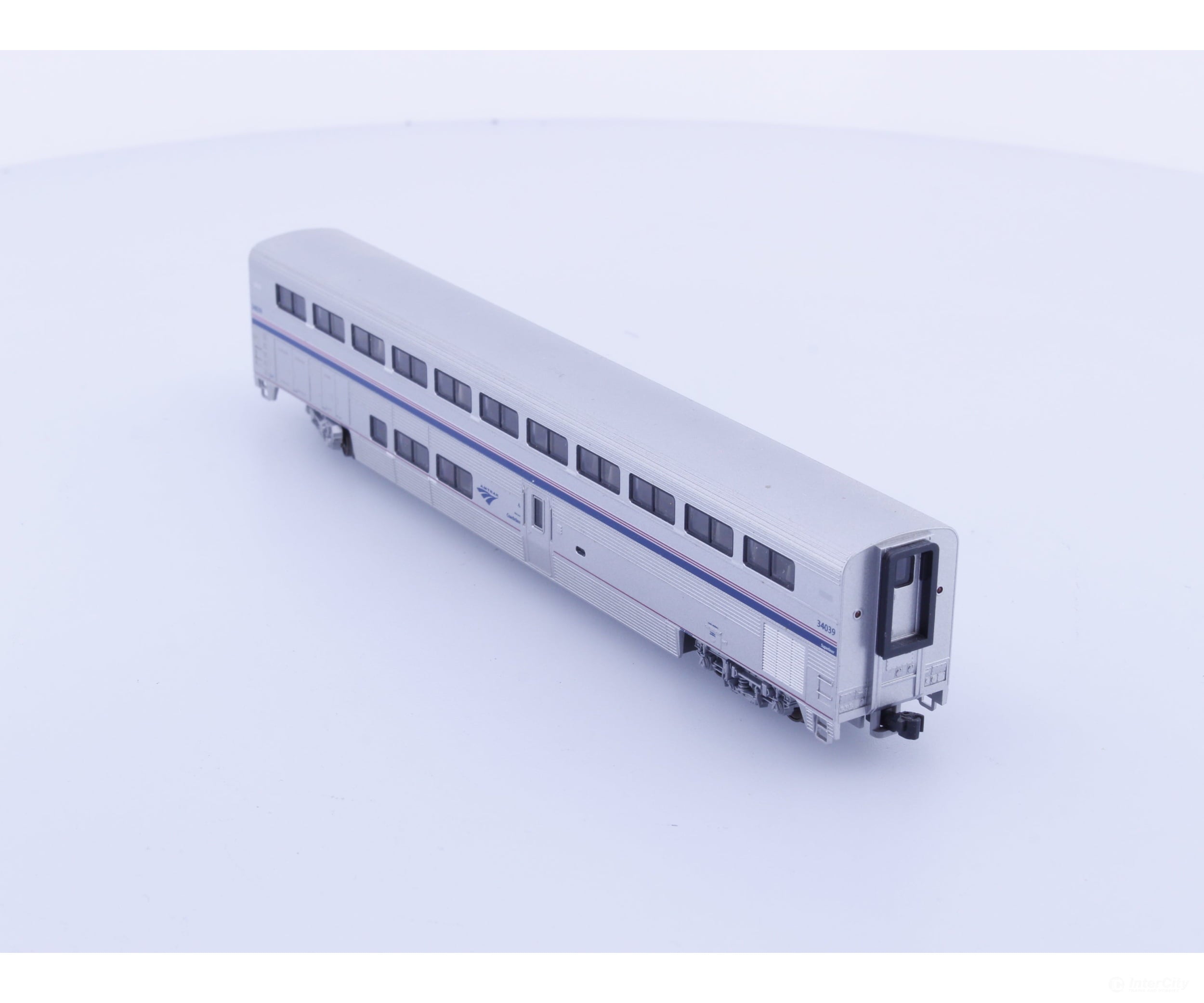 Kato 34039 N Double Deck Coach Car Amtrak (AMTK) 34039 - Passenger Cars