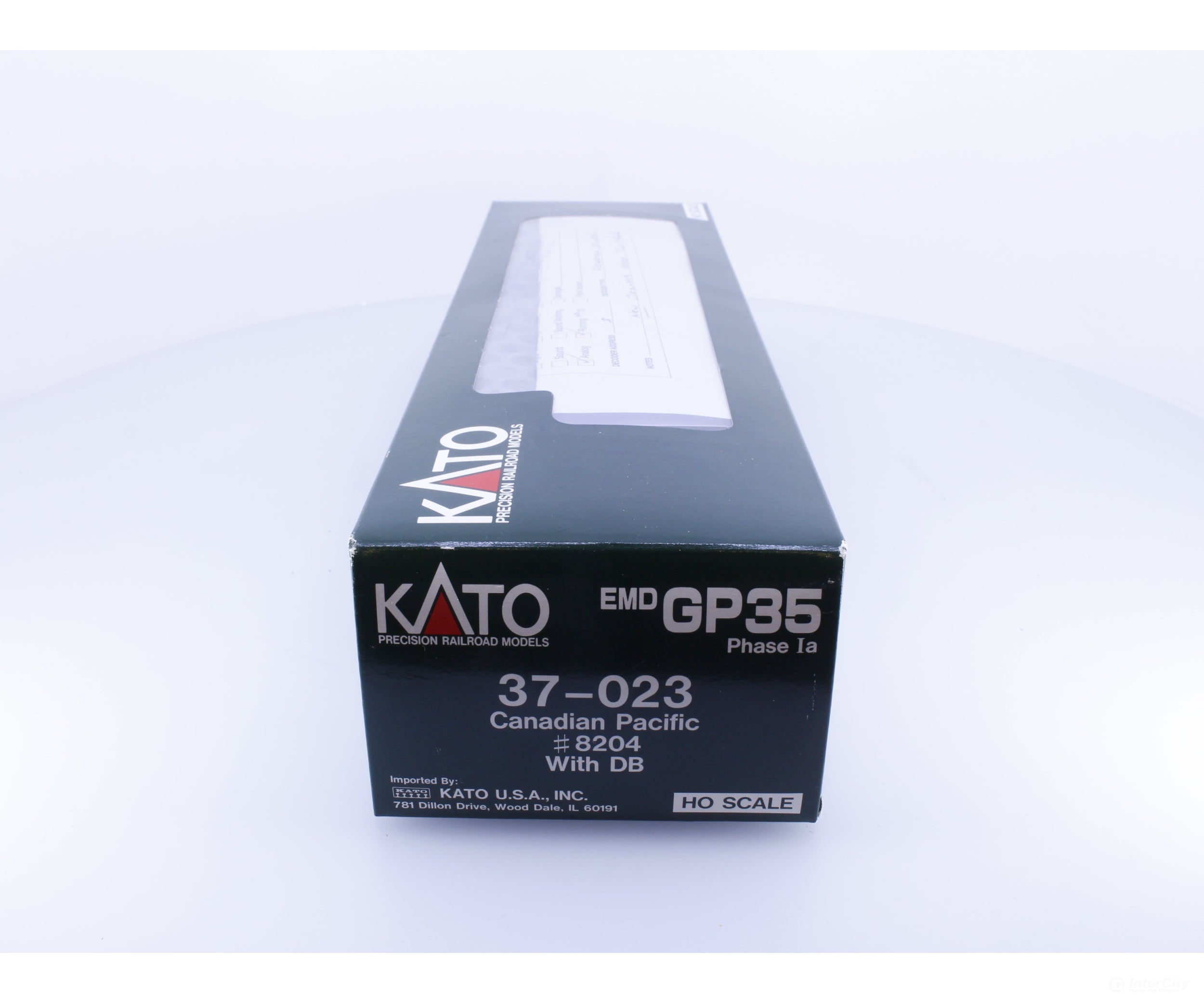 Kato 37-023 HO EMD GP35 Phase 1a Diesel Locomotive Canadian Pacific (CP) 8204 DCC - Locomotives