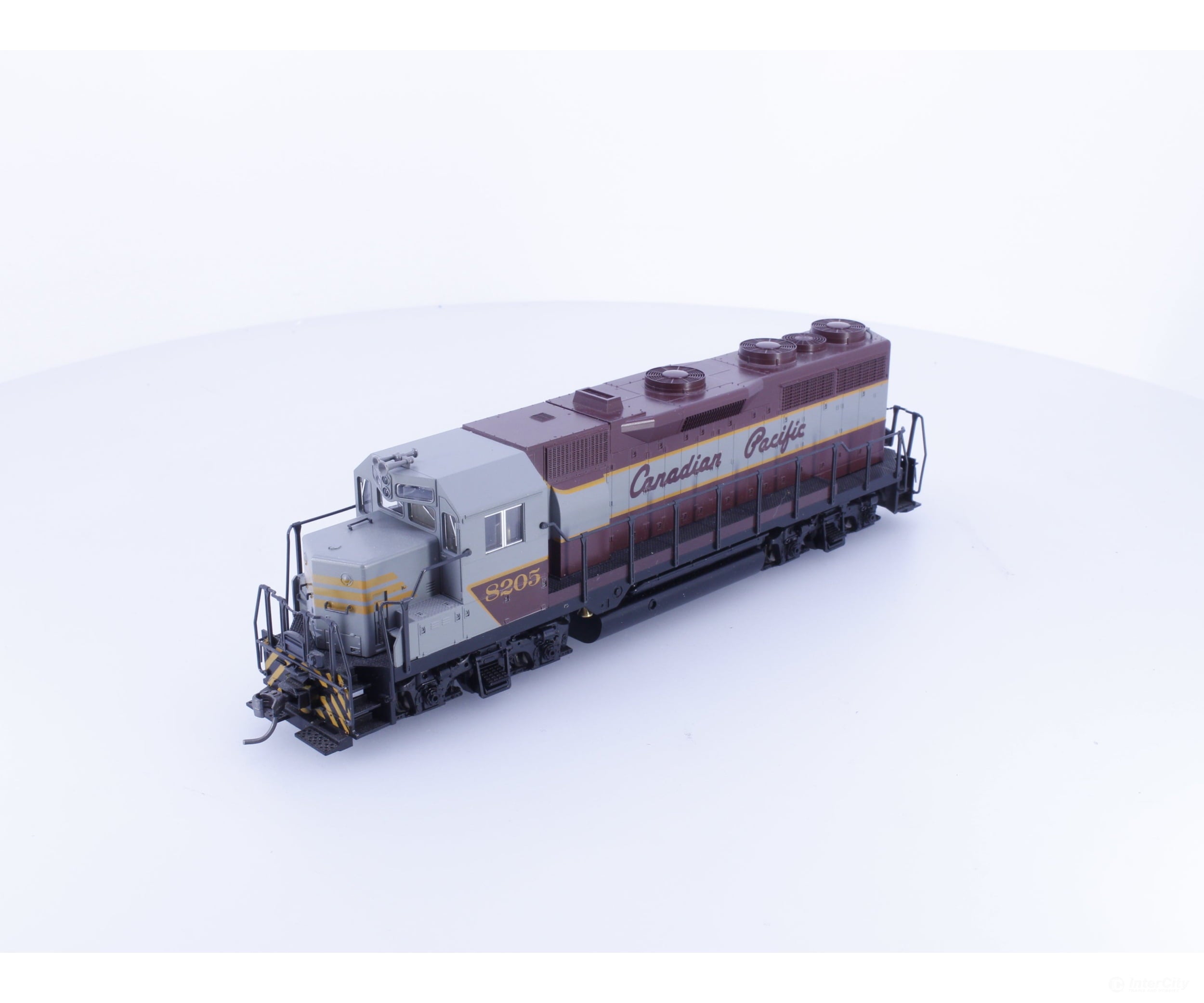 Kato 37-024 HO EMD GP35 Phase 1a Diesel Locomotive Canadian Pacific (CP) 8205 DCC - Locomotives