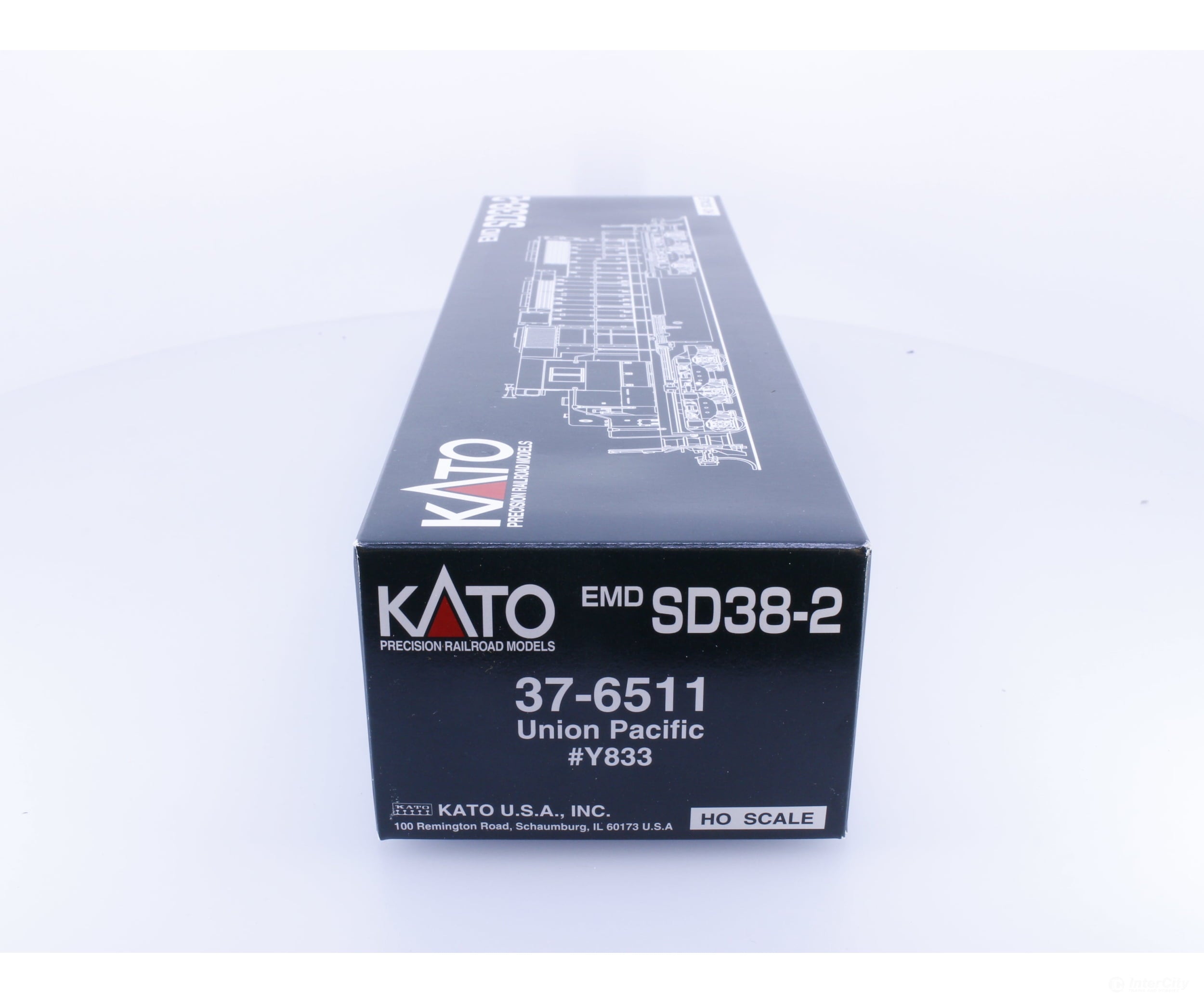 Kato 37-6511 HO EMD SD38-2 Diesel Locomotive Union Pacific (UP) Y833 Analog DC - Locomotives