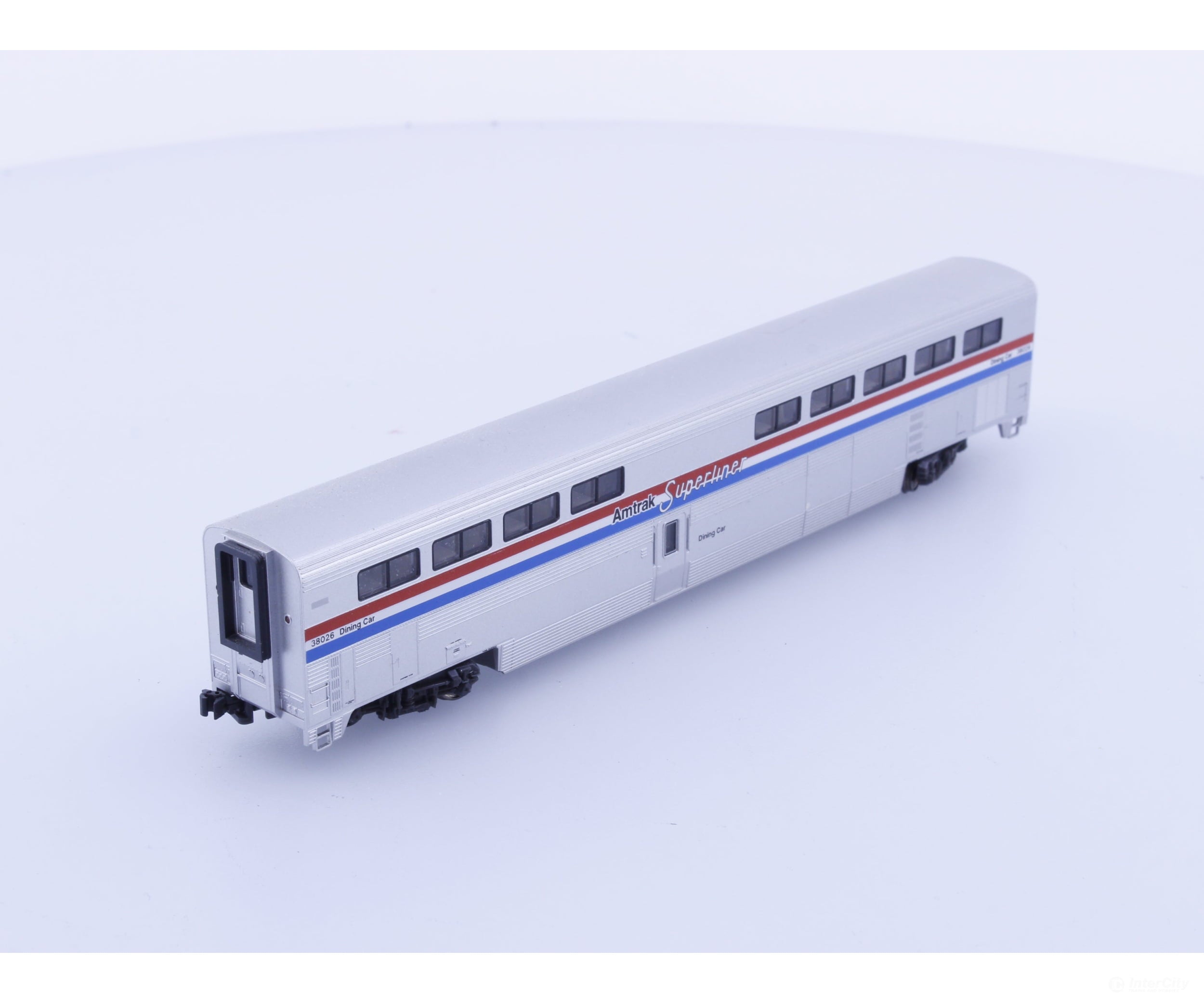 Kato 38026 N Double Deck Dining Car Amtrak (AMTK) 38026 - Passenger Cars