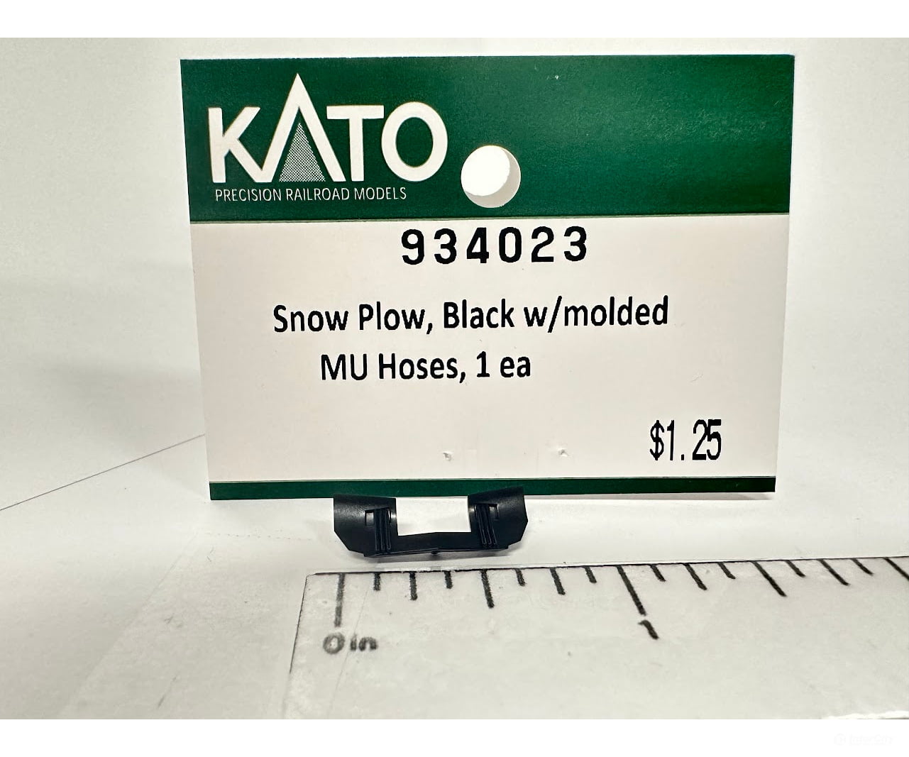 Kato N 934023 Snow Plow Black with molded MU hose 1pc Parts