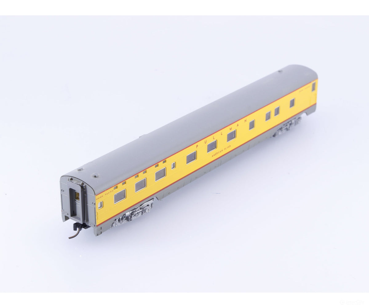 Kato UPPC N Pullman Coach Union Pacific (UP) American Flyer - Passenger Cars